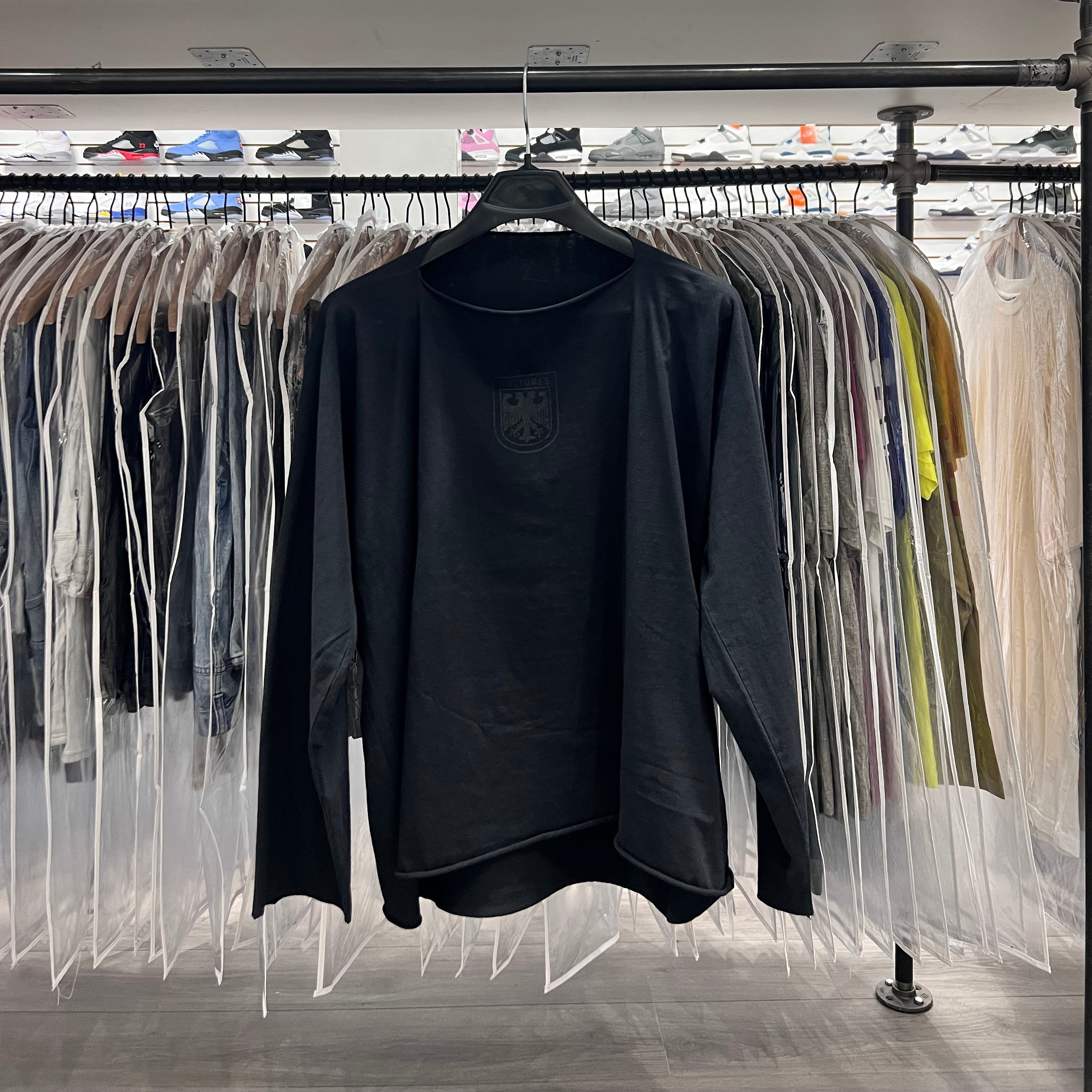 Kanye Vultures Long Sleeve Black