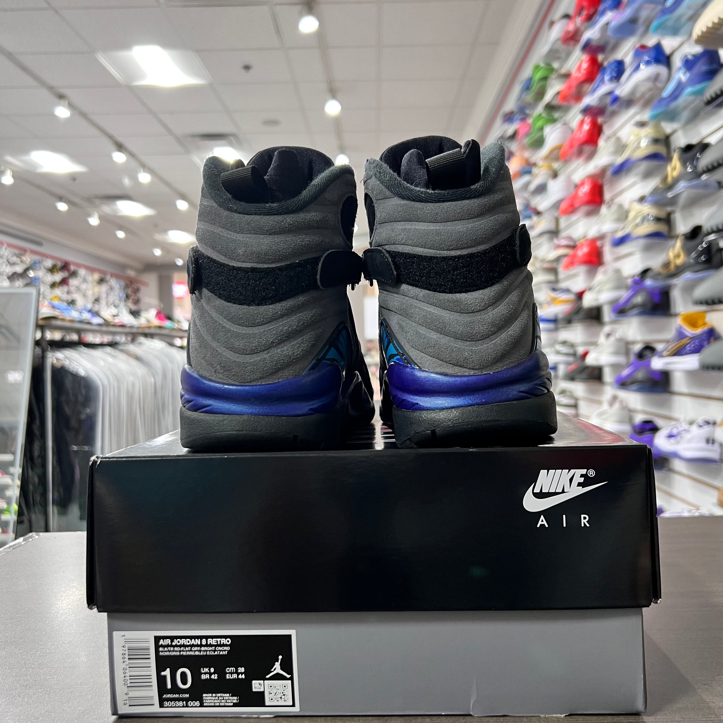 Jordan Retro 8 Men's Aqua (Lightly Worn)