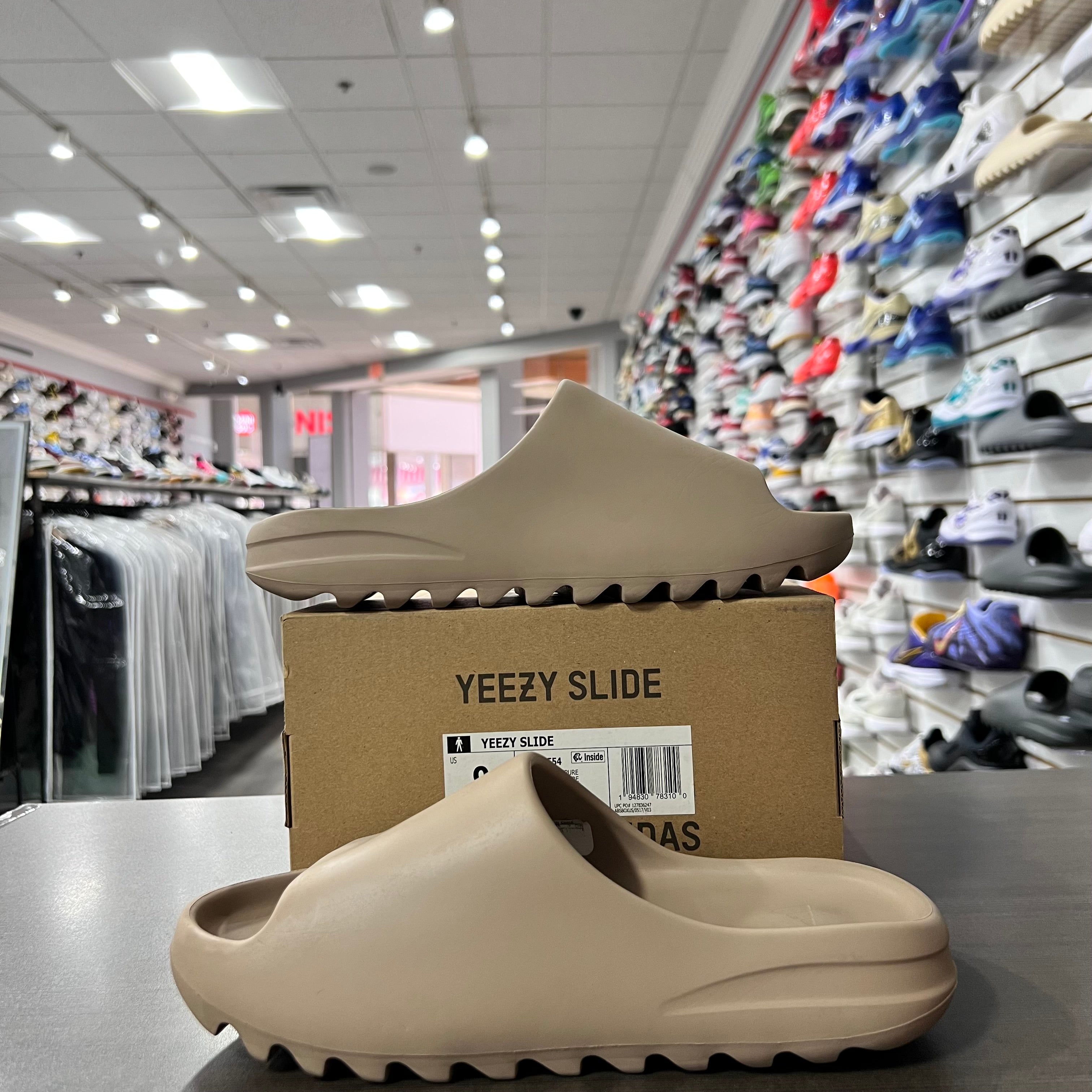 Yeezy Slides Men's Pure (First Release)(Lightly Worn)