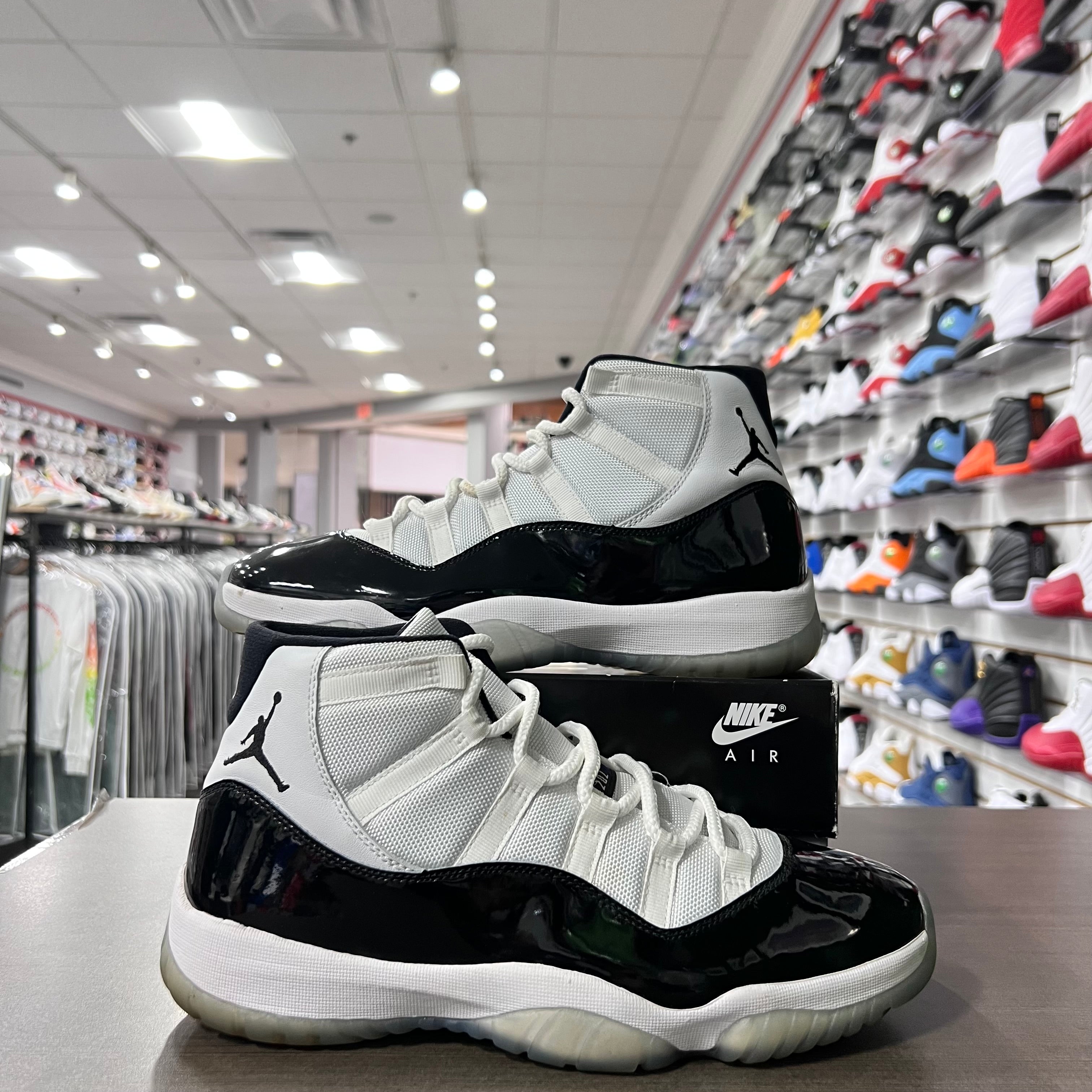 Jordan Retro 11 Mens Concord (Lightly Worn)