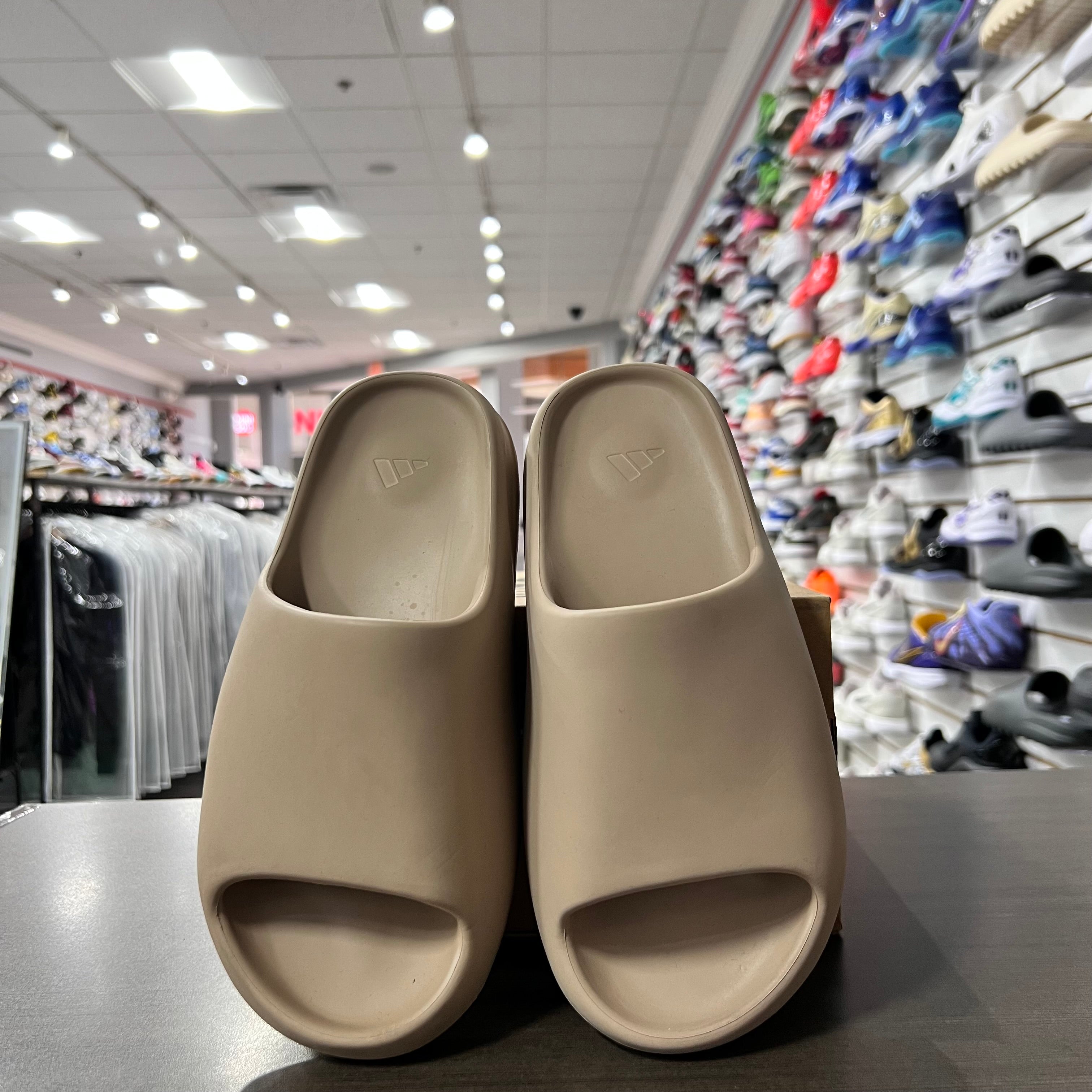 Yeezy Slides Men's Pure (First Release)(Lightly Worn)