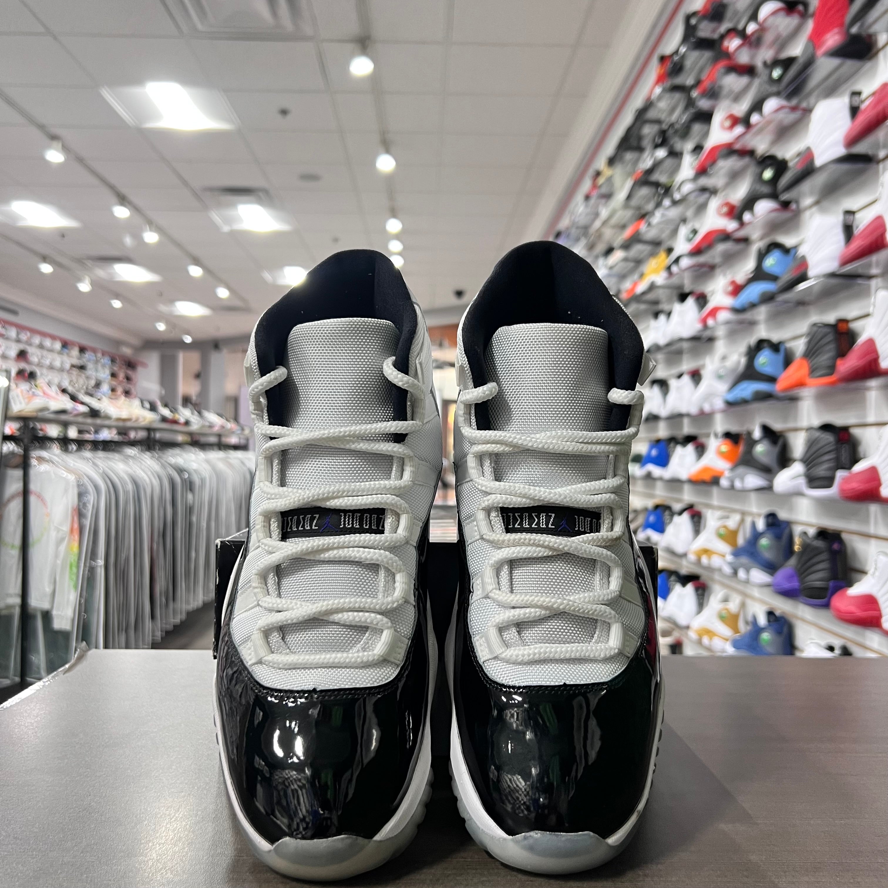 Jordan Retro 11 Mens Concord (Lightly Worn)