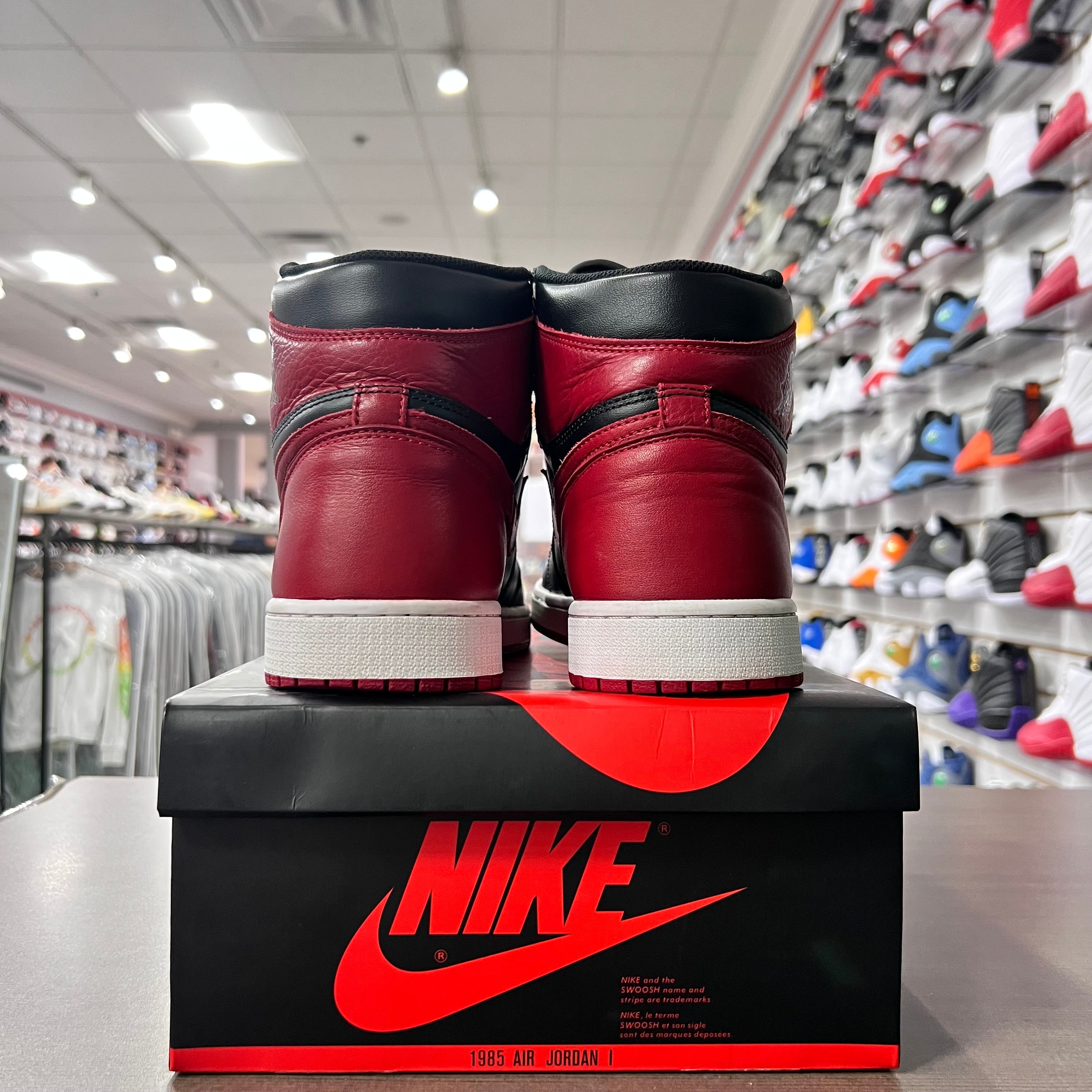 Jordan Retro 1 High Og Mens Banned (Lightly Worn + Replacement Box)