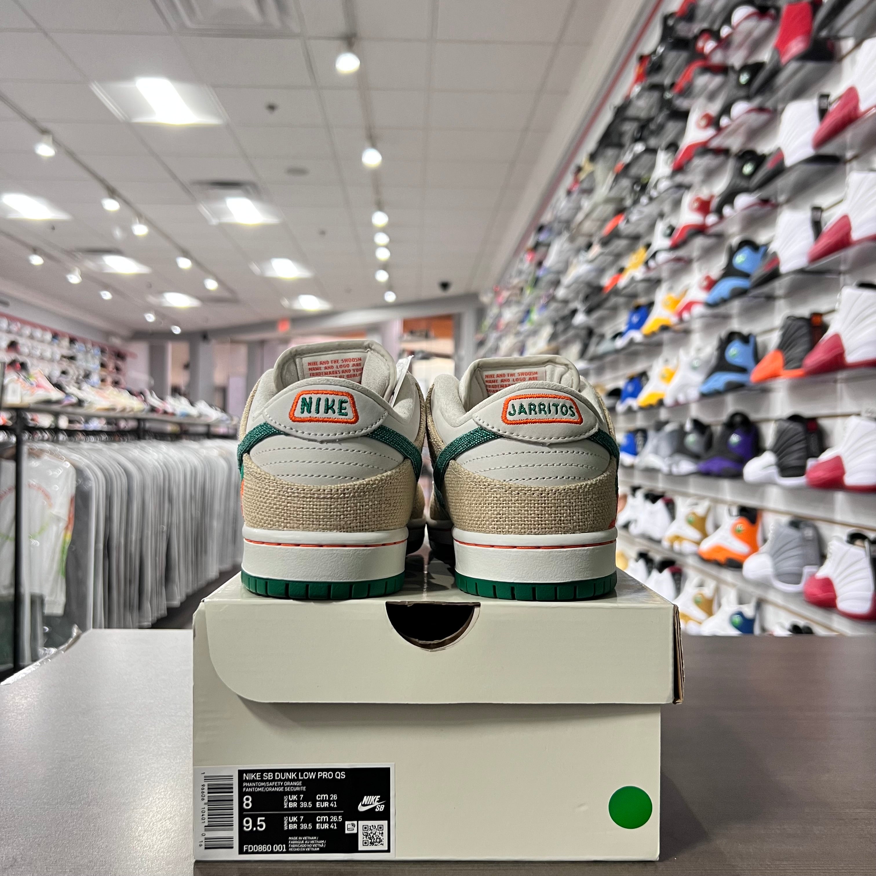 Nike Sb Dunk Low Mens Jarritos (Lightly Worn)