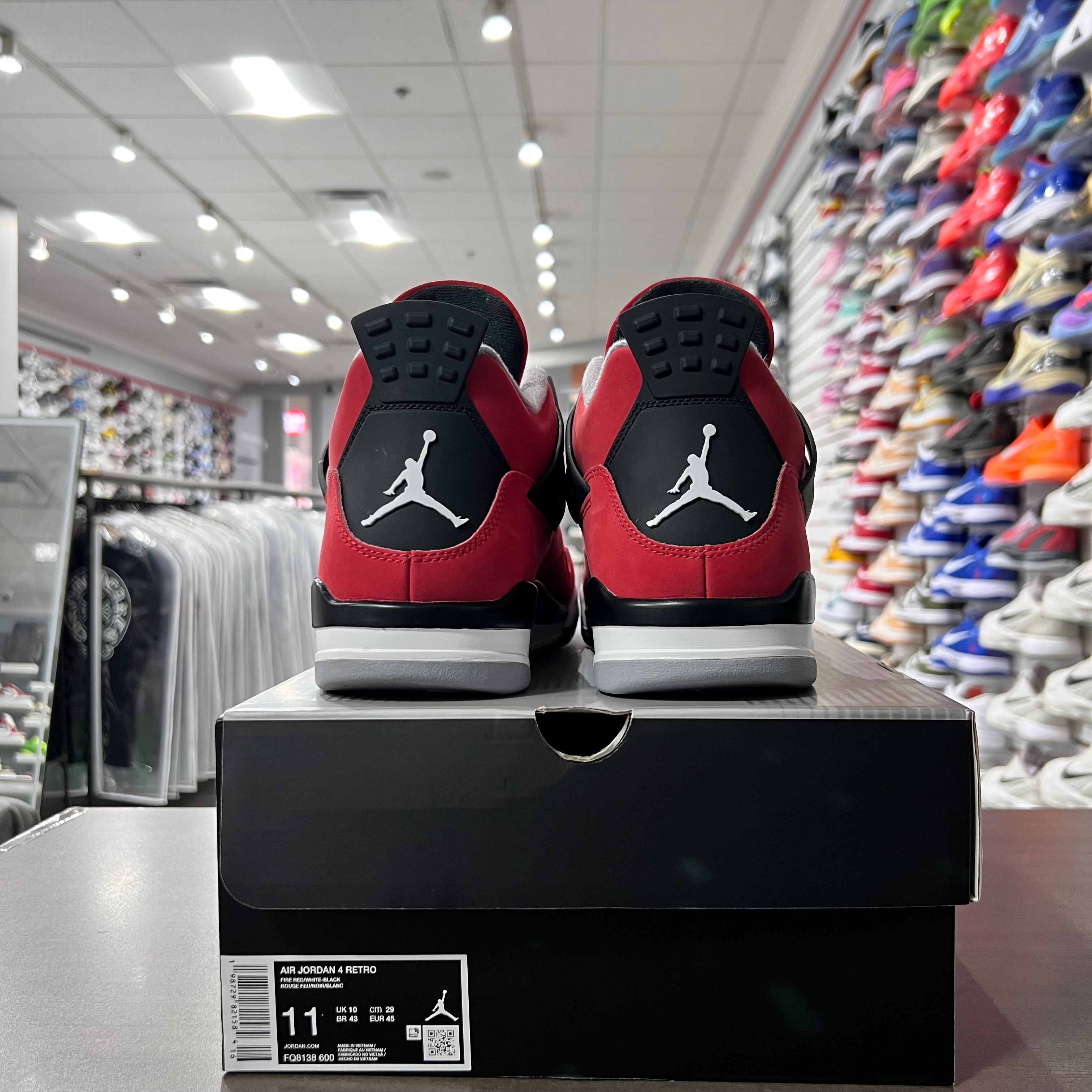 Jordan Retro 4 Mens Bravo Torro (Lightly Worn)