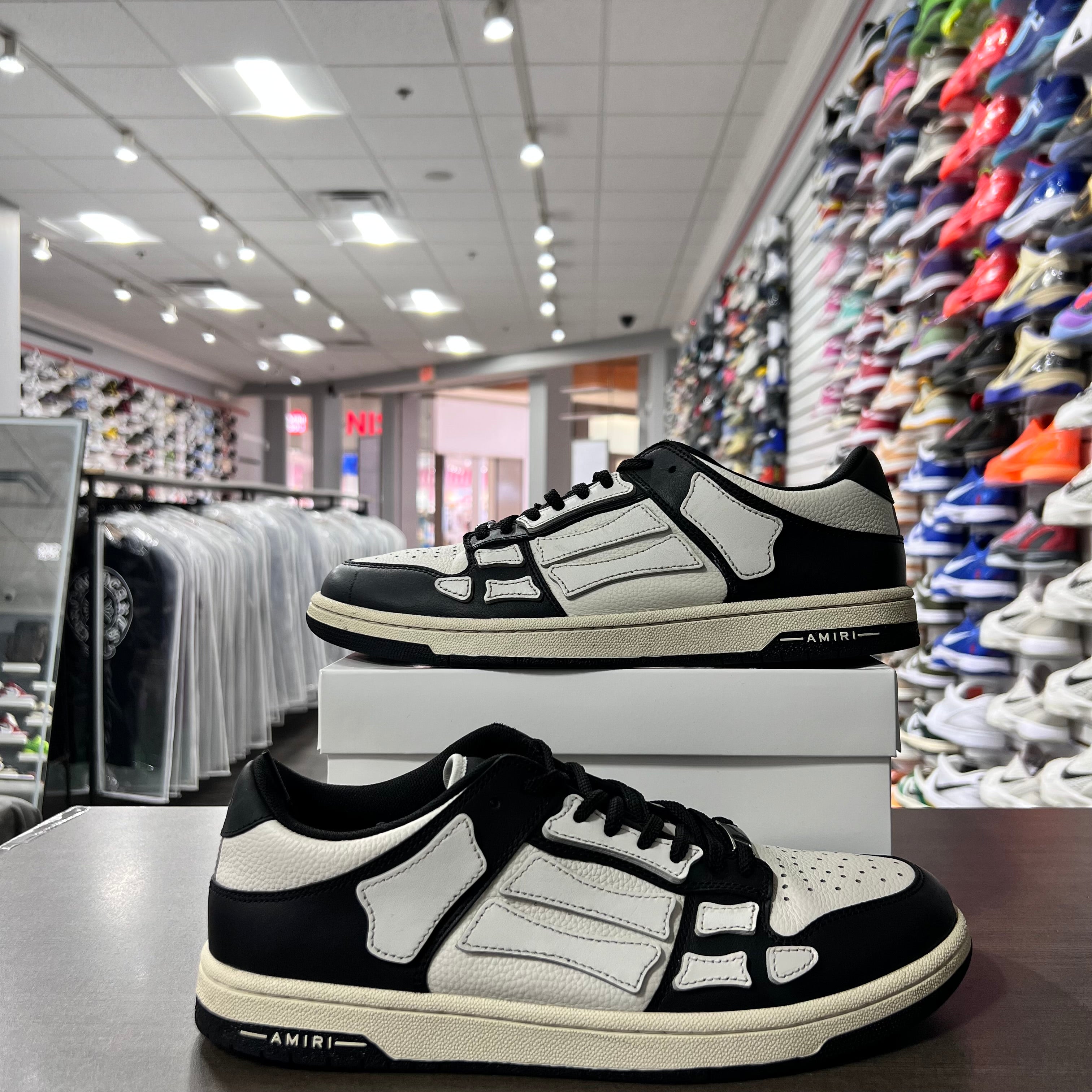 Amiri Skel Top Low Black/White (Lightly Worn+Replacement Box)
