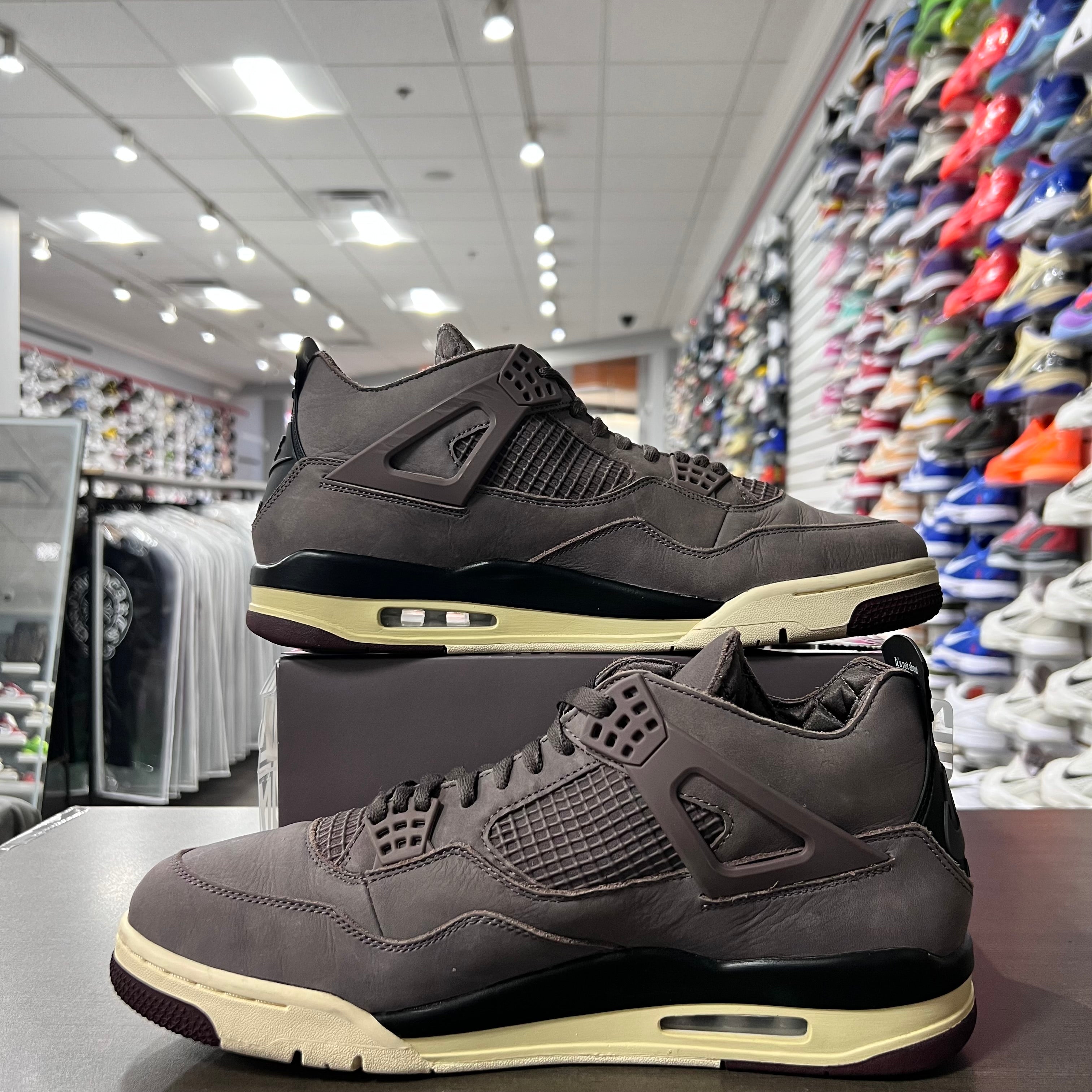 Jordan Retro 4 Men's A Ma Maniere Violet (Lightly Worn)