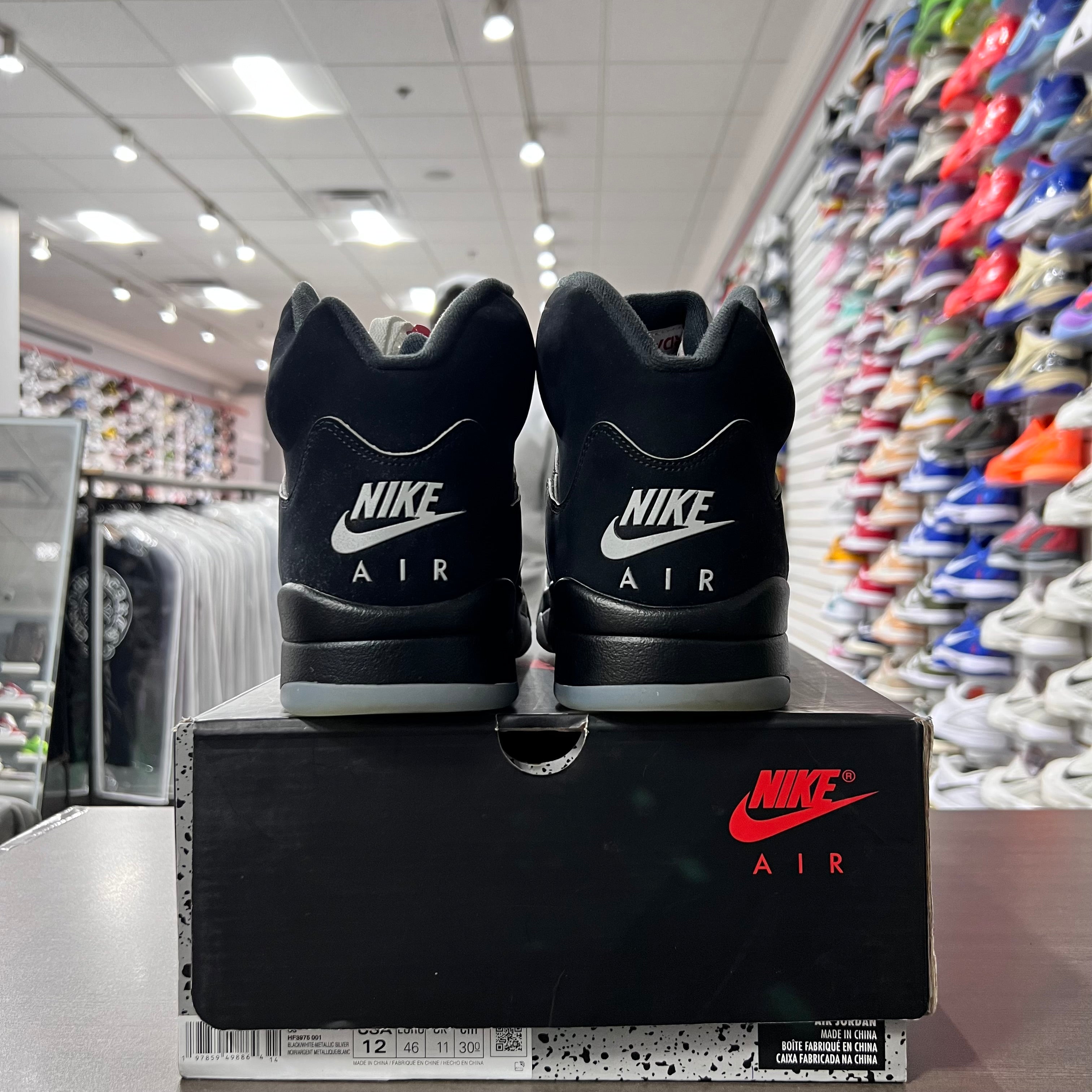Jordan Retro 5 Men's Black Metallic Reimagined (Lightly Worn)
