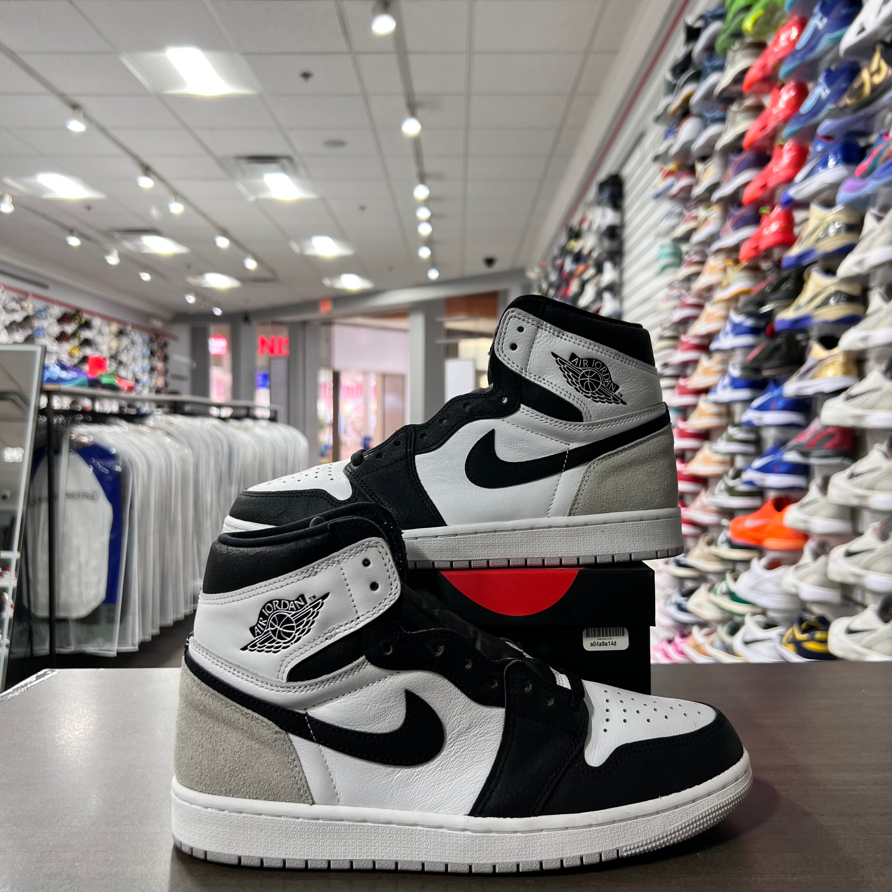 Jordan Retro 1 Mens Bleached Coral (Lightly Worn)