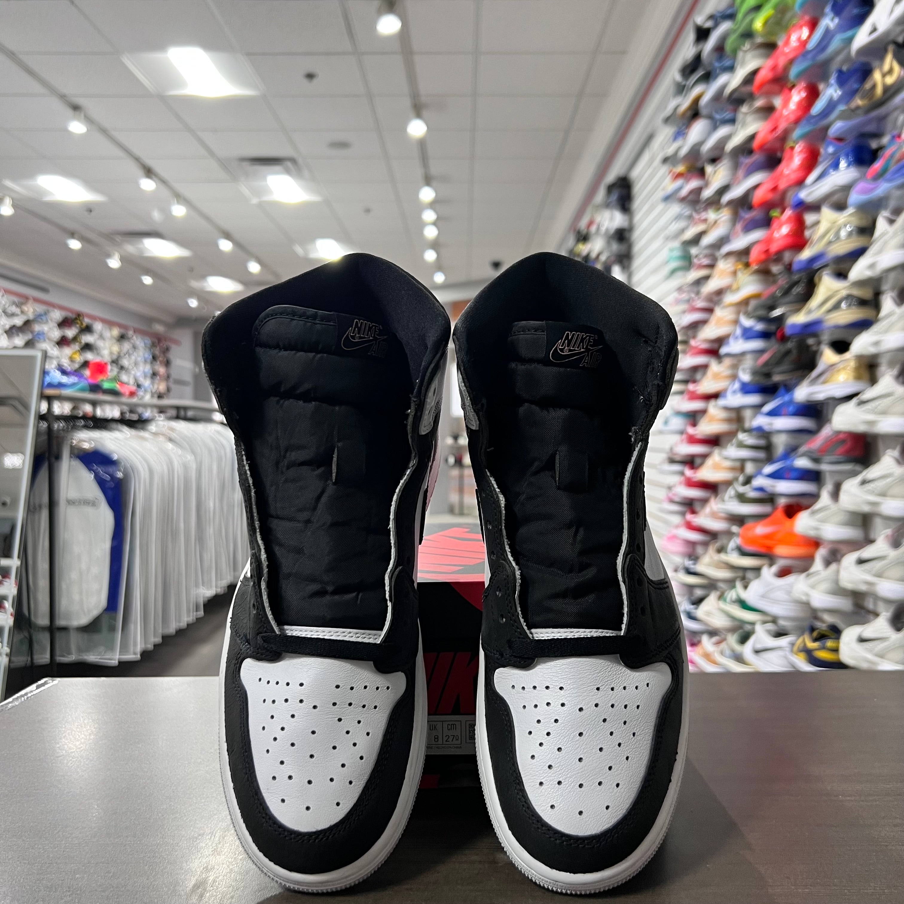 Jordan Retro 1 Mens Bleached Coral (Lightly Worn)