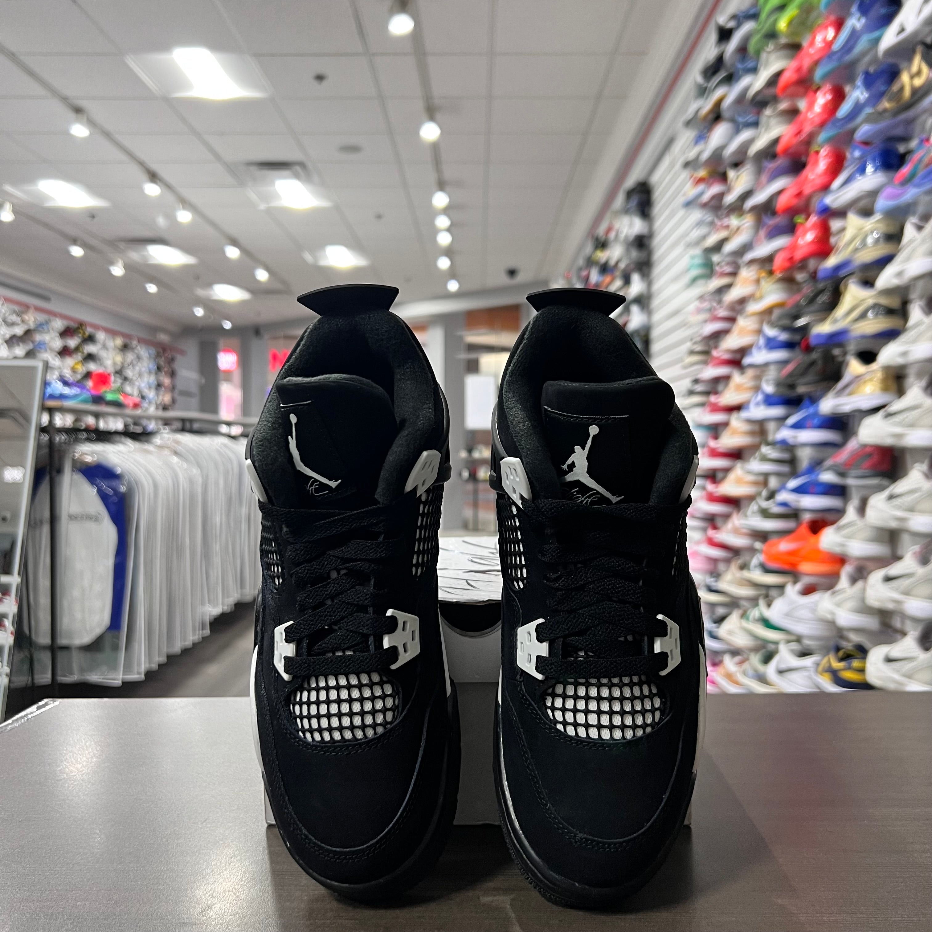Jordan Retro 4 Gs White Thunder (Lightly Worn)