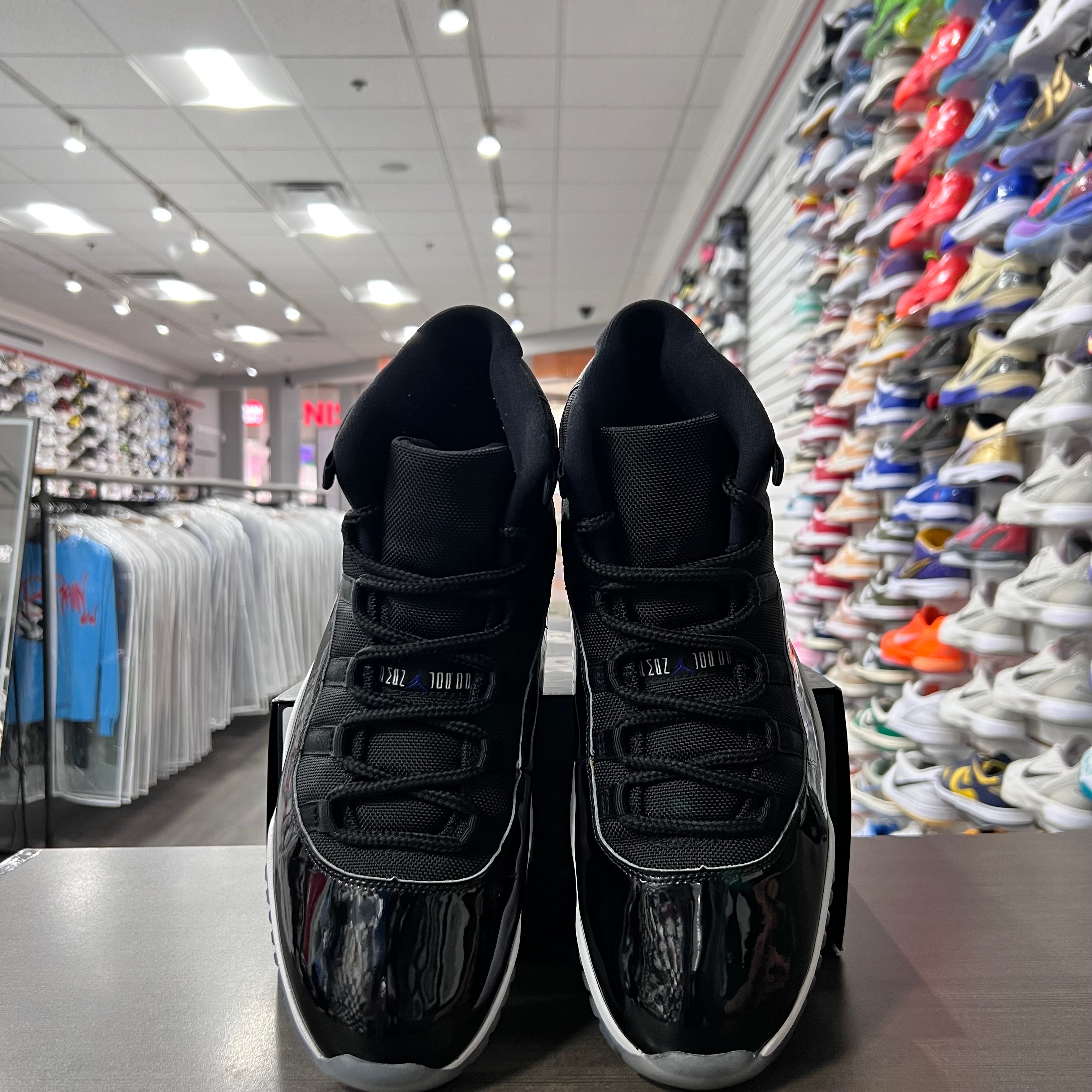 Jordan Retro 11 Men's Space Jam (Lightly Worn)