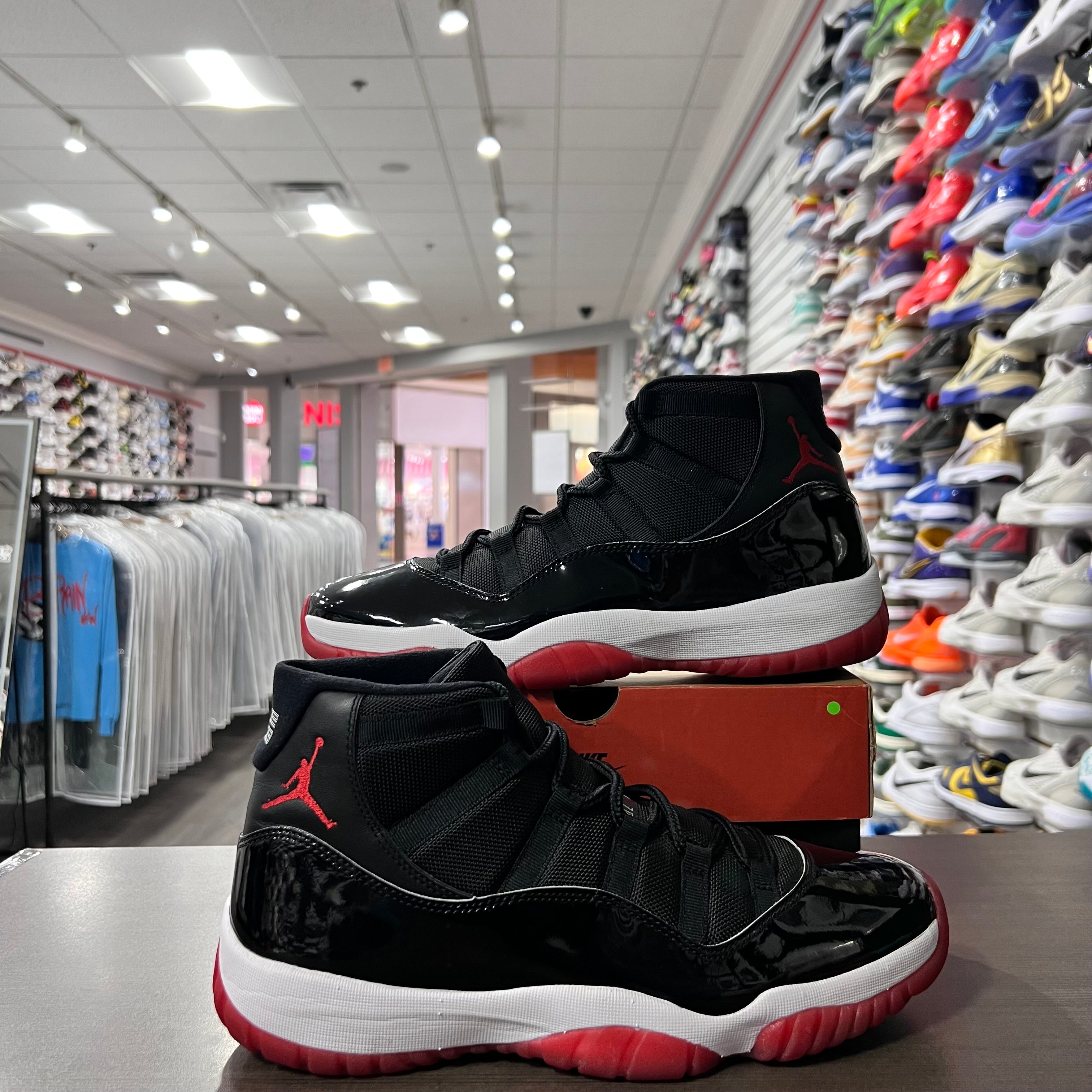 Jordan Retro 11 Bred (Lightly Worn)