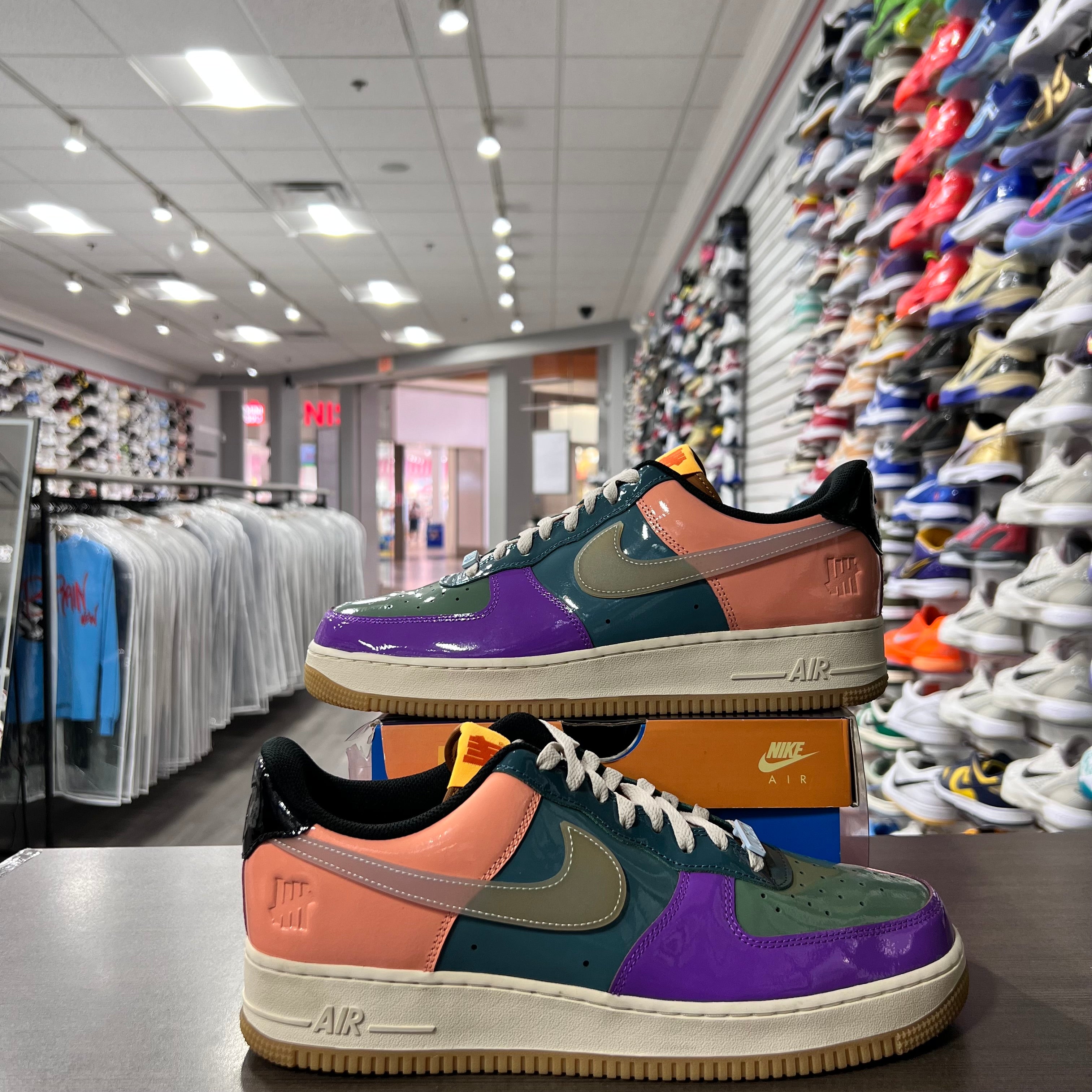 Nike Air Force 1 Low SP Undefeated Multi-Patent Wild Berry (Lightly Worn)
