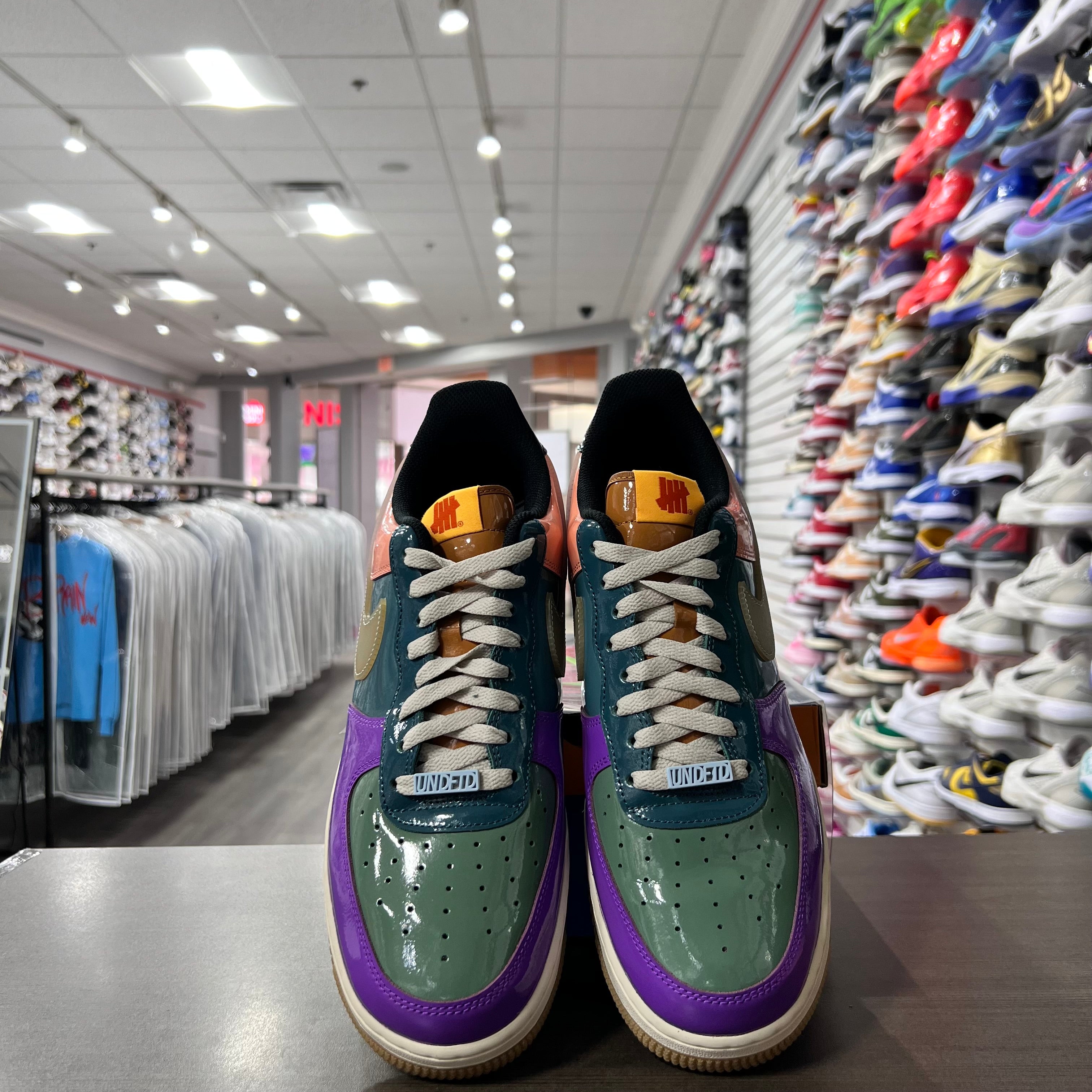 Nike Air Force 1 Low SP Undefeated Multi-Patent Wild Berry (Lightly Worn)