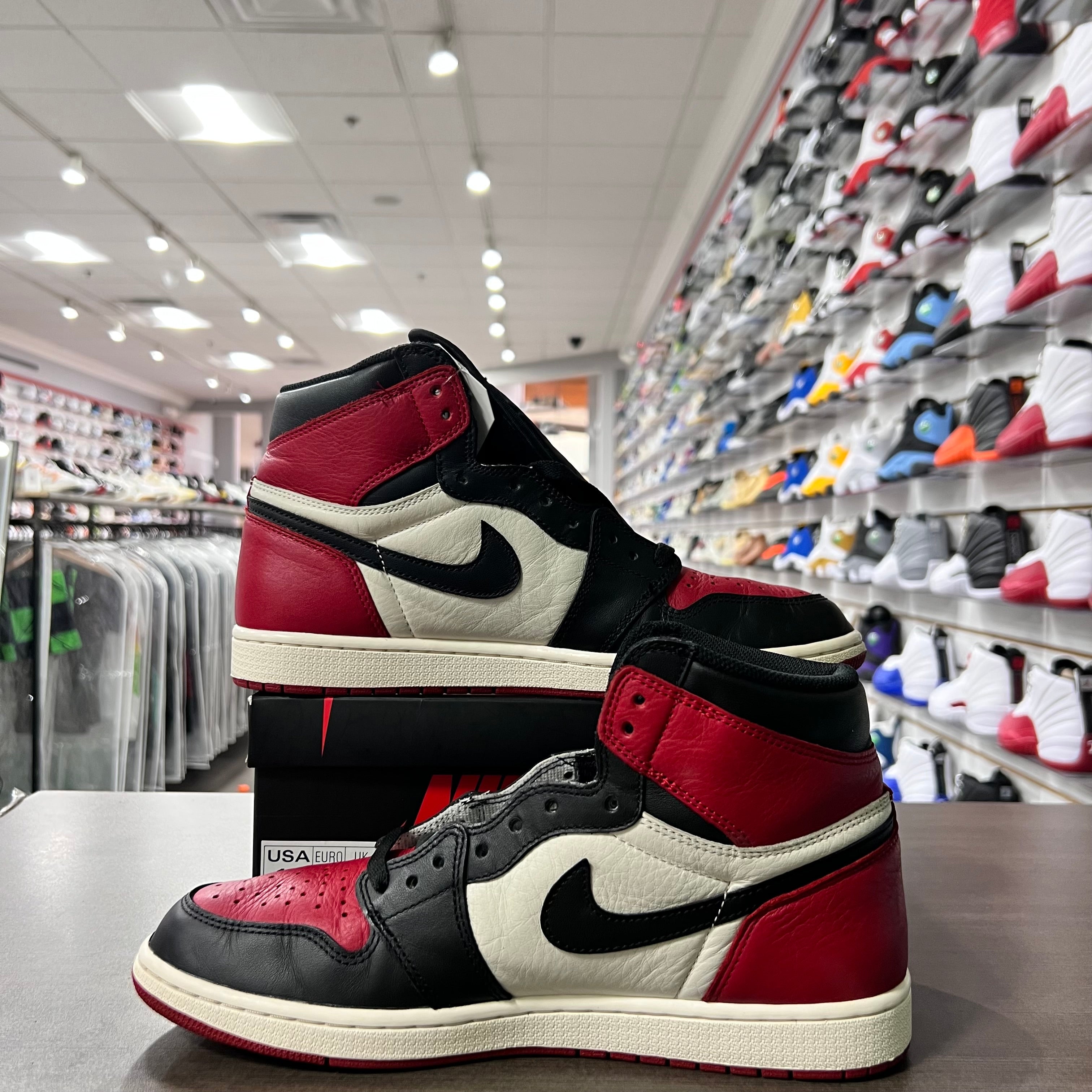 Jordan Retro 1 High Og Mens Bred Toe (Lightly Worn)