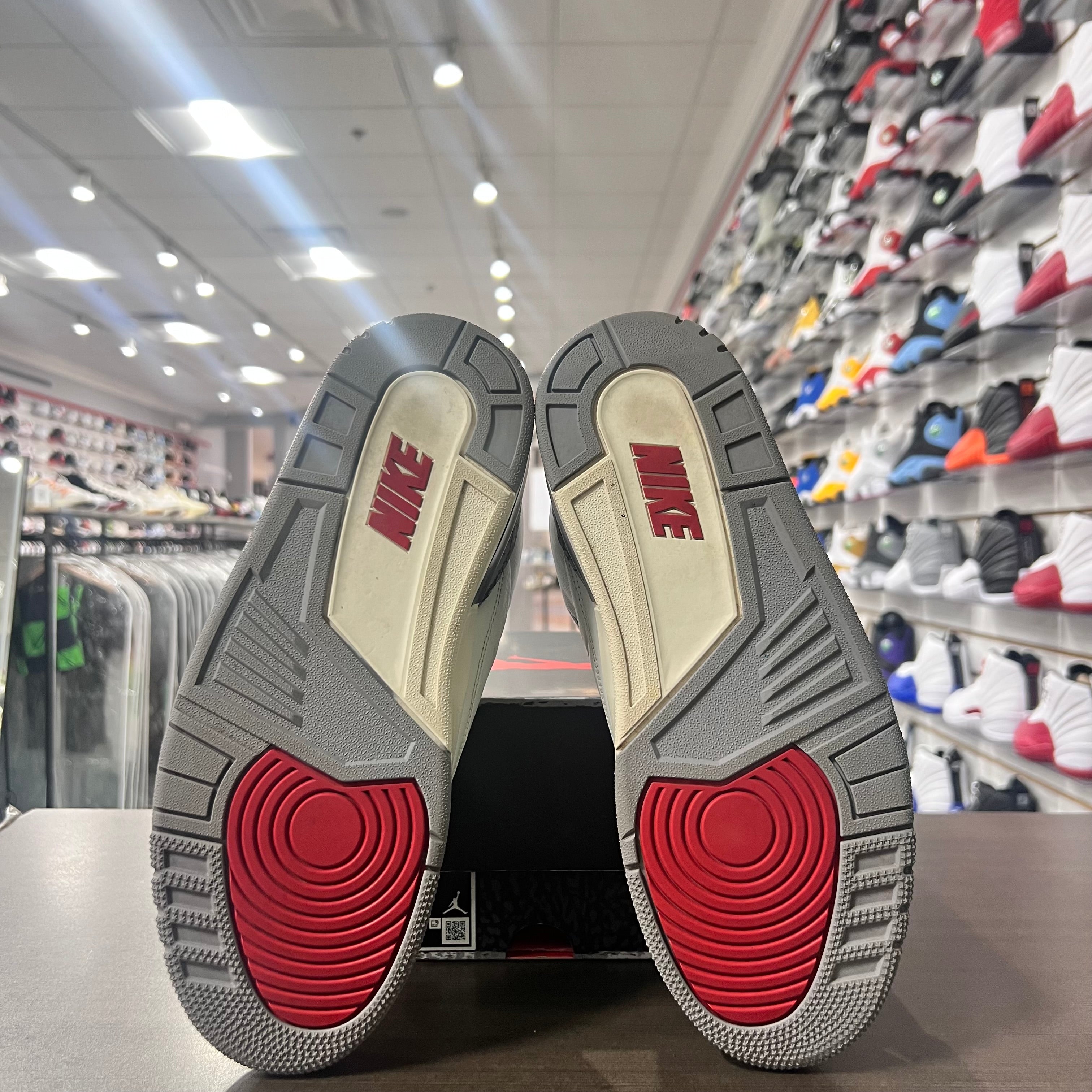 Jordan Retro 3 Mens White Cement Reimagined (Lightly Worn)