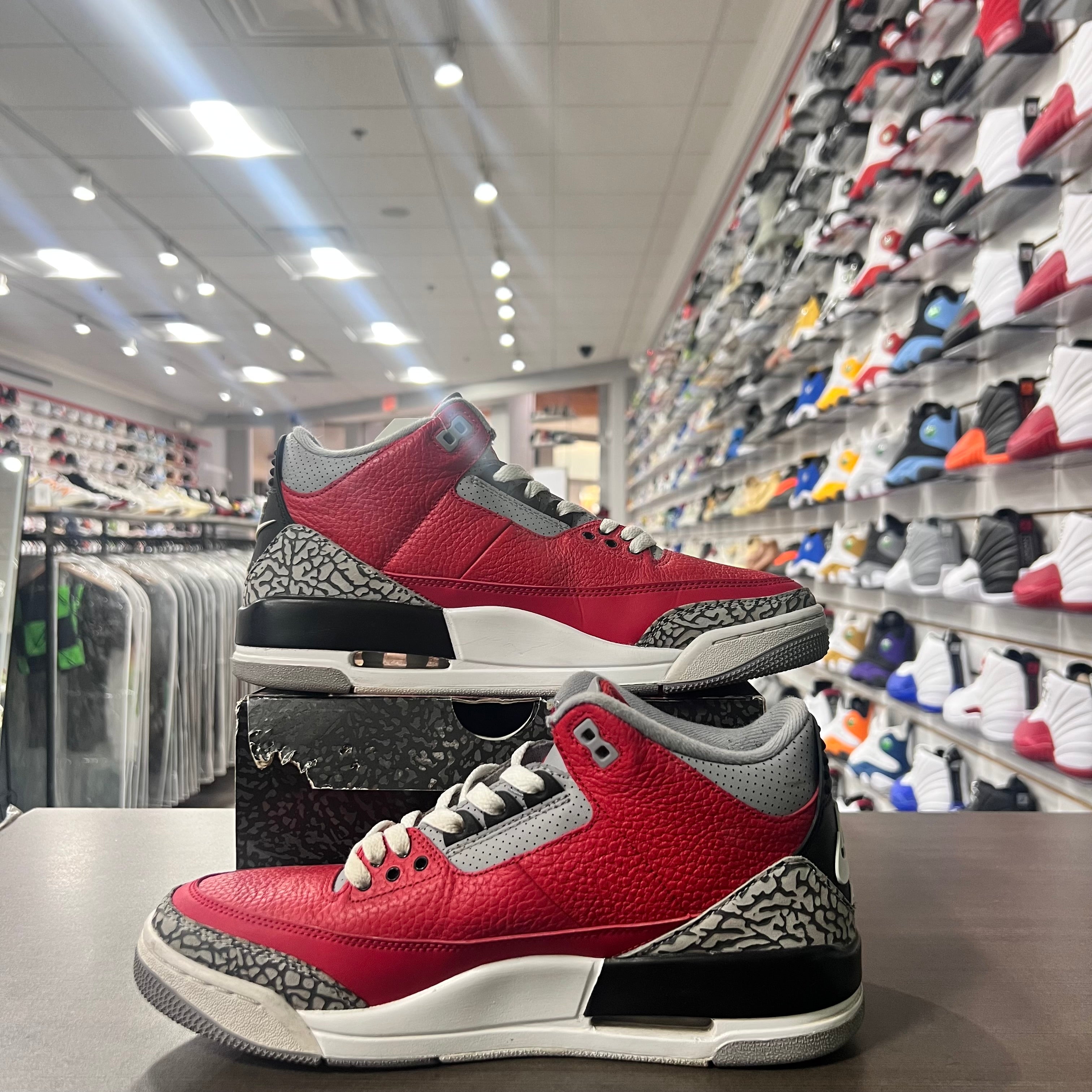 Jordan Retro 3 Mens Unite (Lightly Worn)