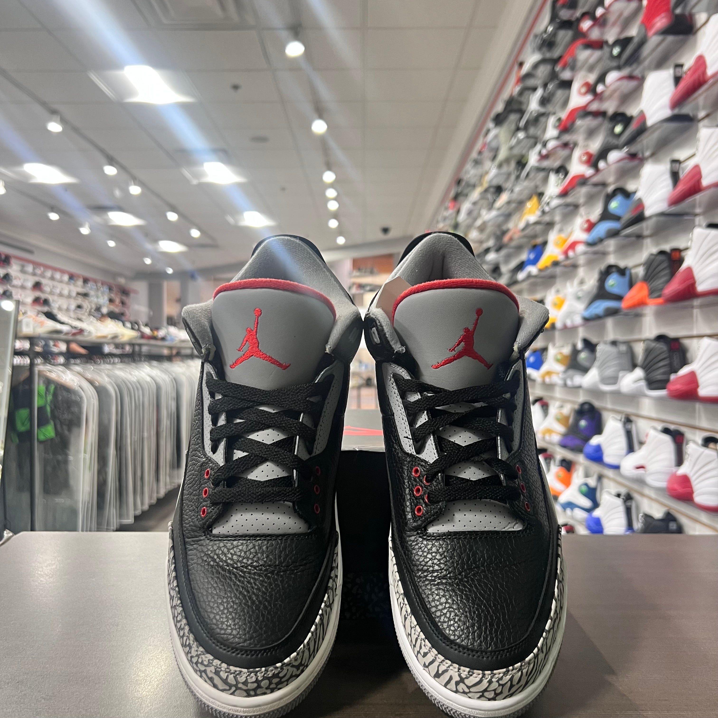 Jordan Retro 3 Mens Black Cement (2018) (Lightly Worn)