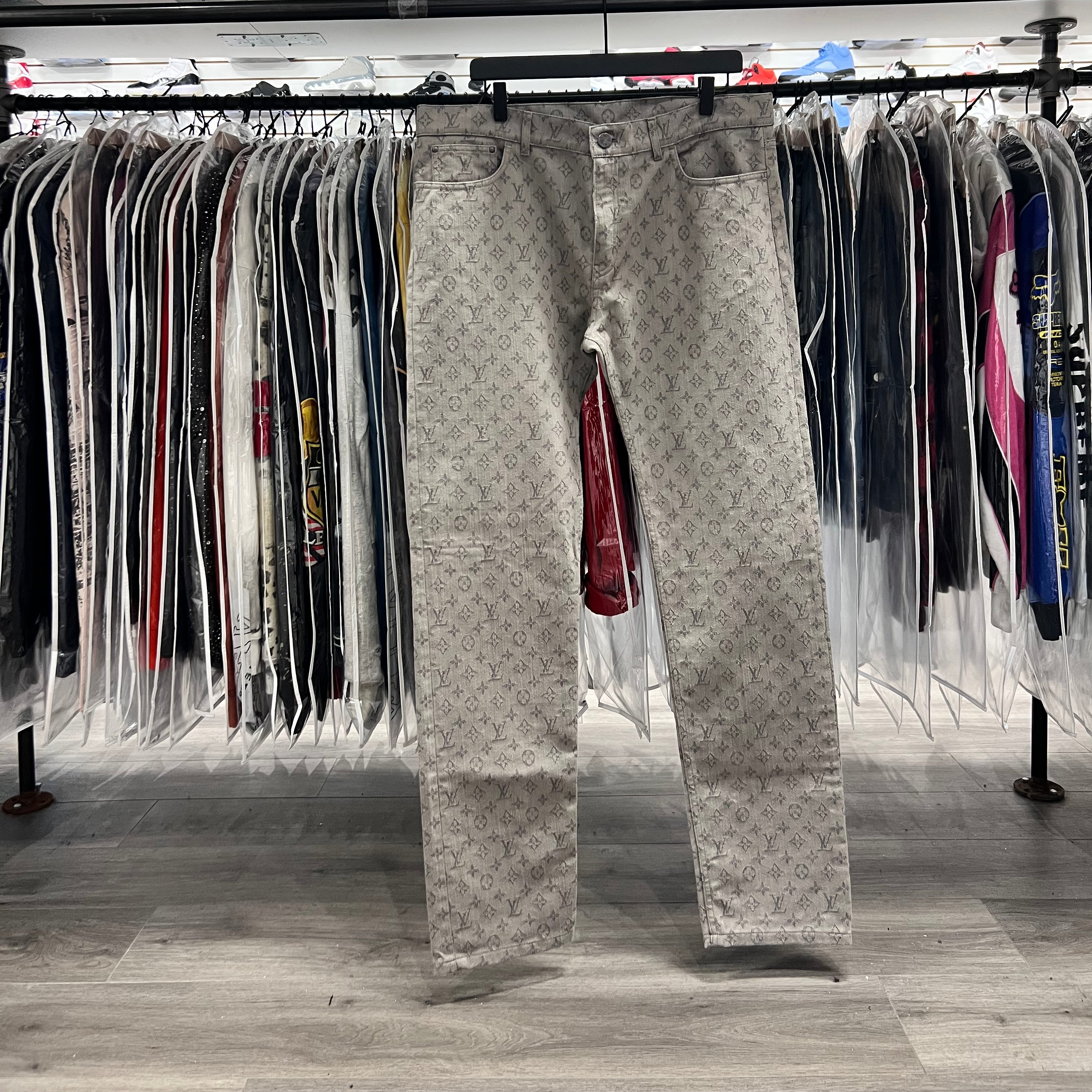 Louis Vuitton 2021 Straight-Leg Jeans in Grey