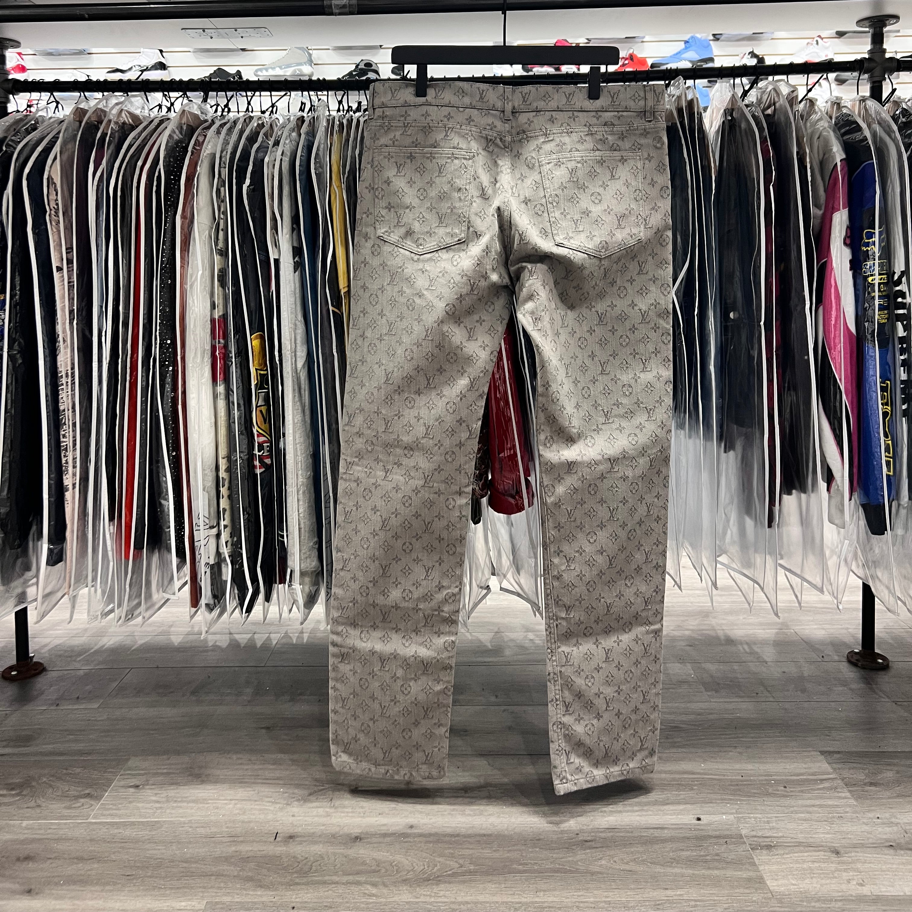 Louis Vuitton 2021 Straight-Leg Jeans in Grey