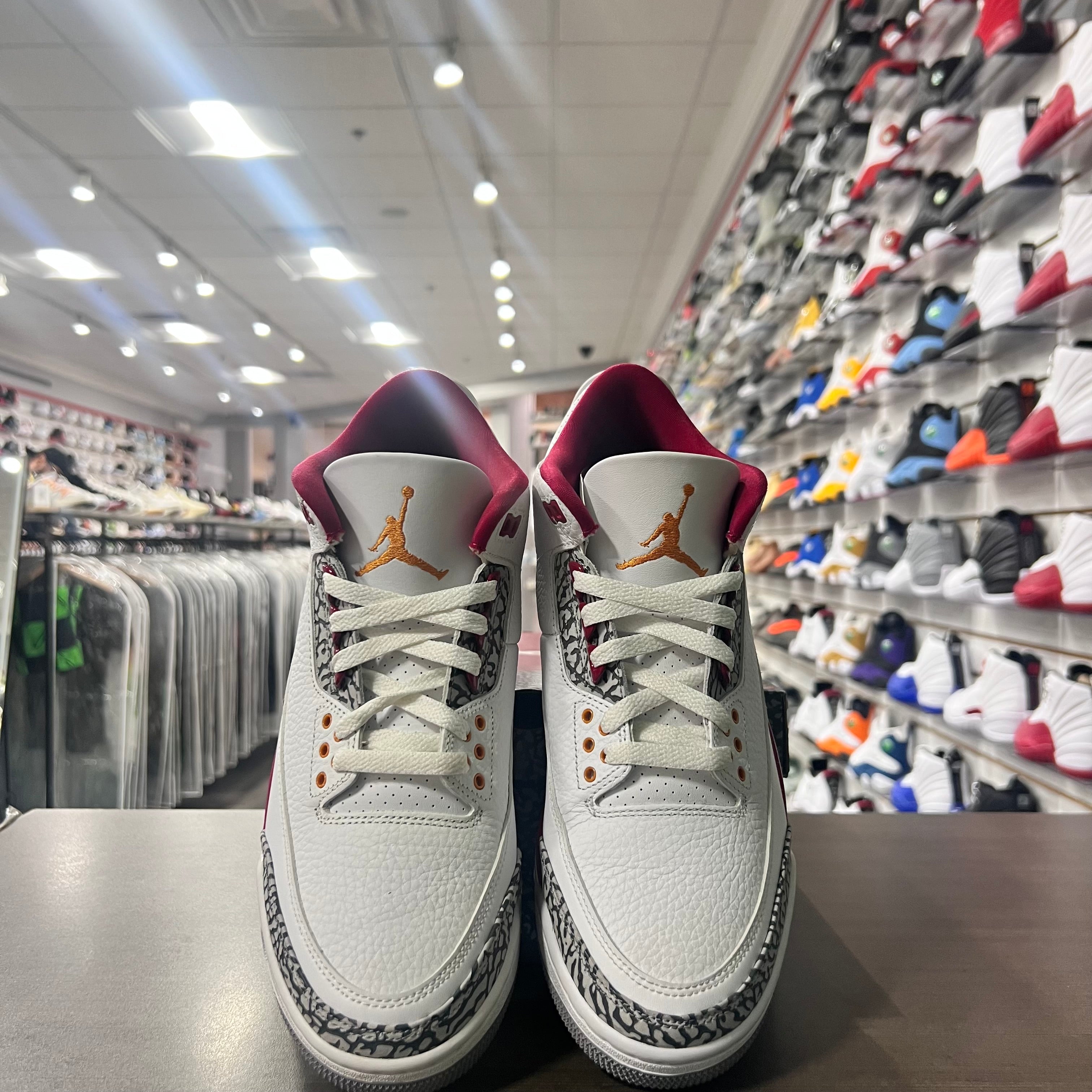 Jordan Retro 3 Mens Cardinal (Lightly Worn)