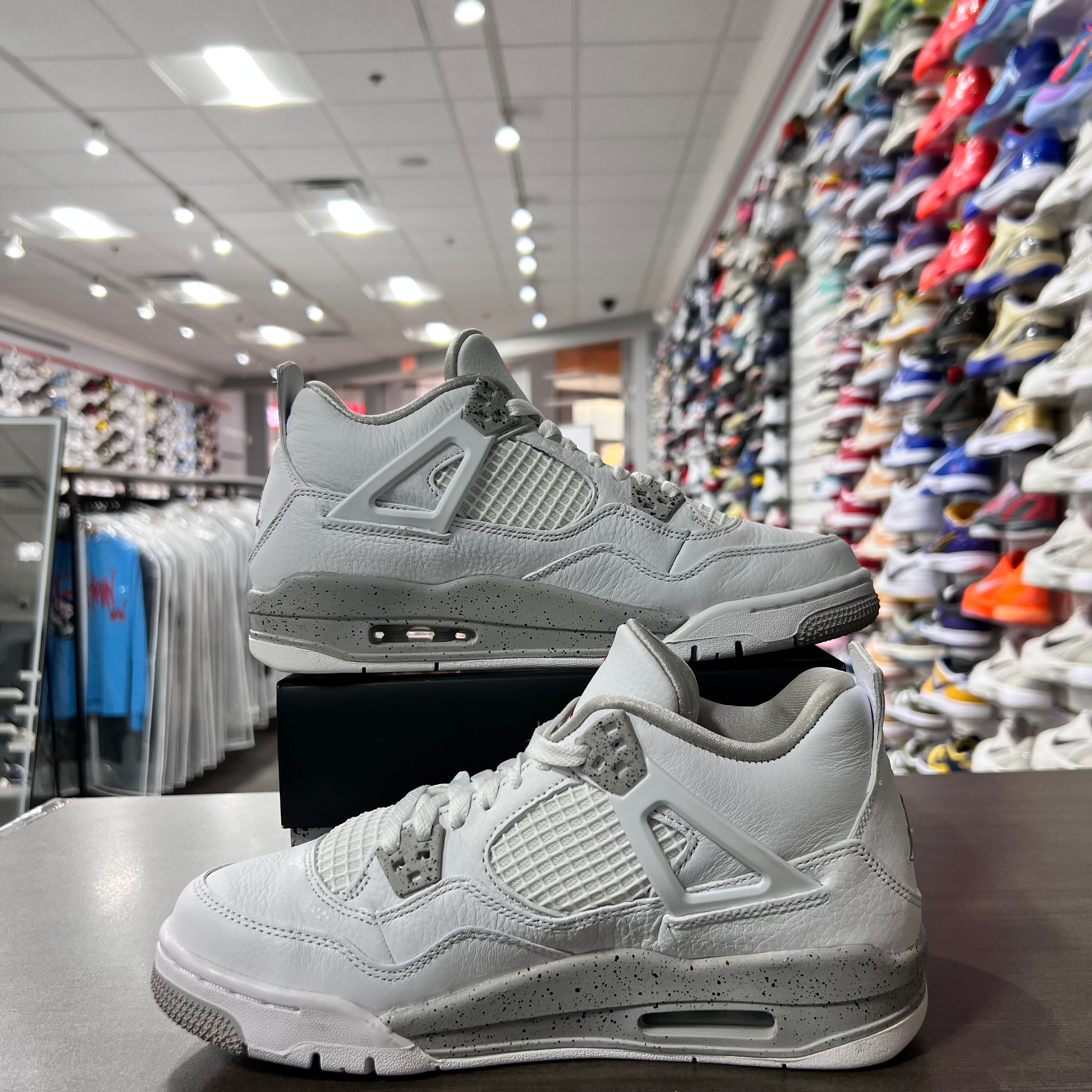 Jordan Retro 4 Gs White Oreo (Lightly Worn)