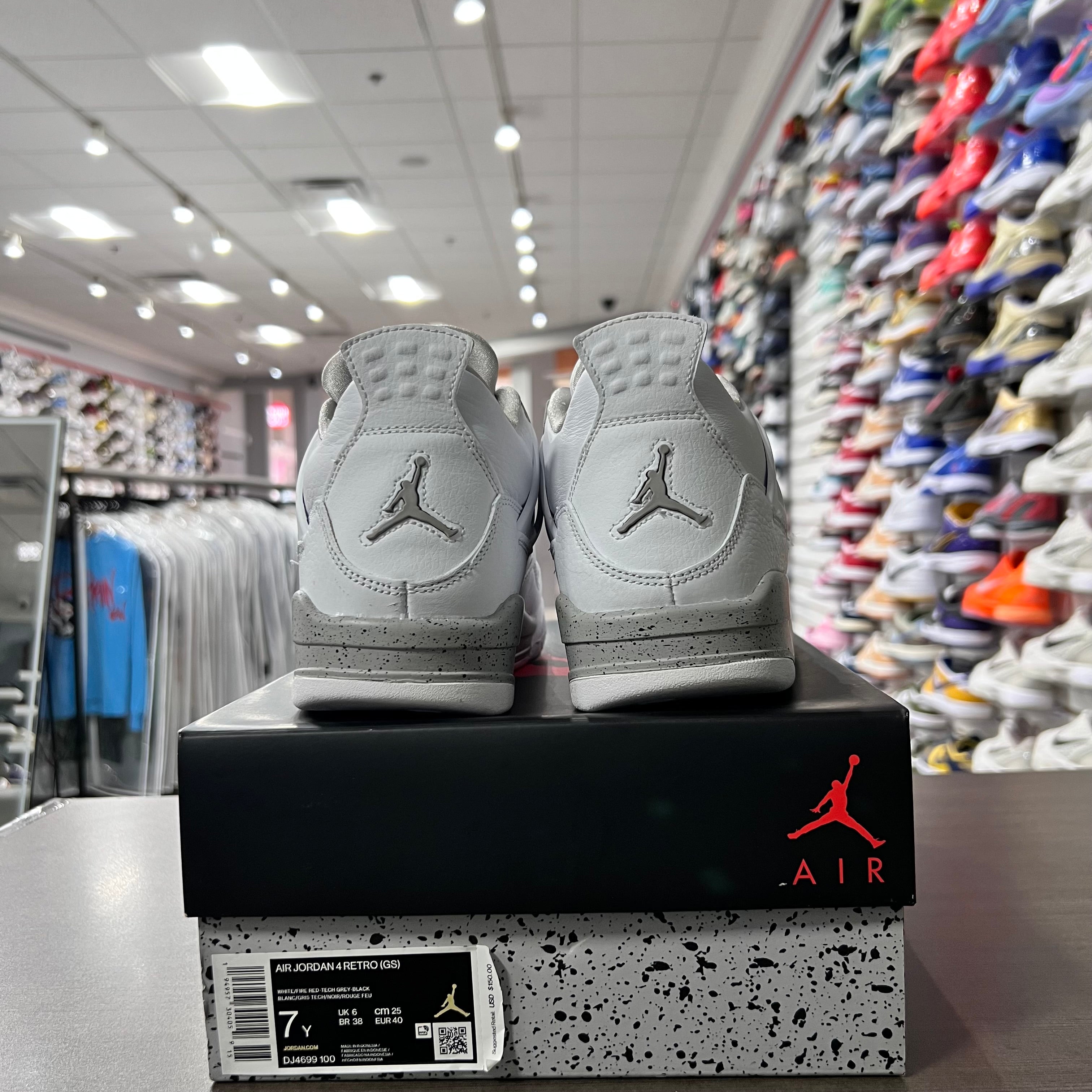 Jordan Retro 4 Gs White Oreo (Lightly Worn)