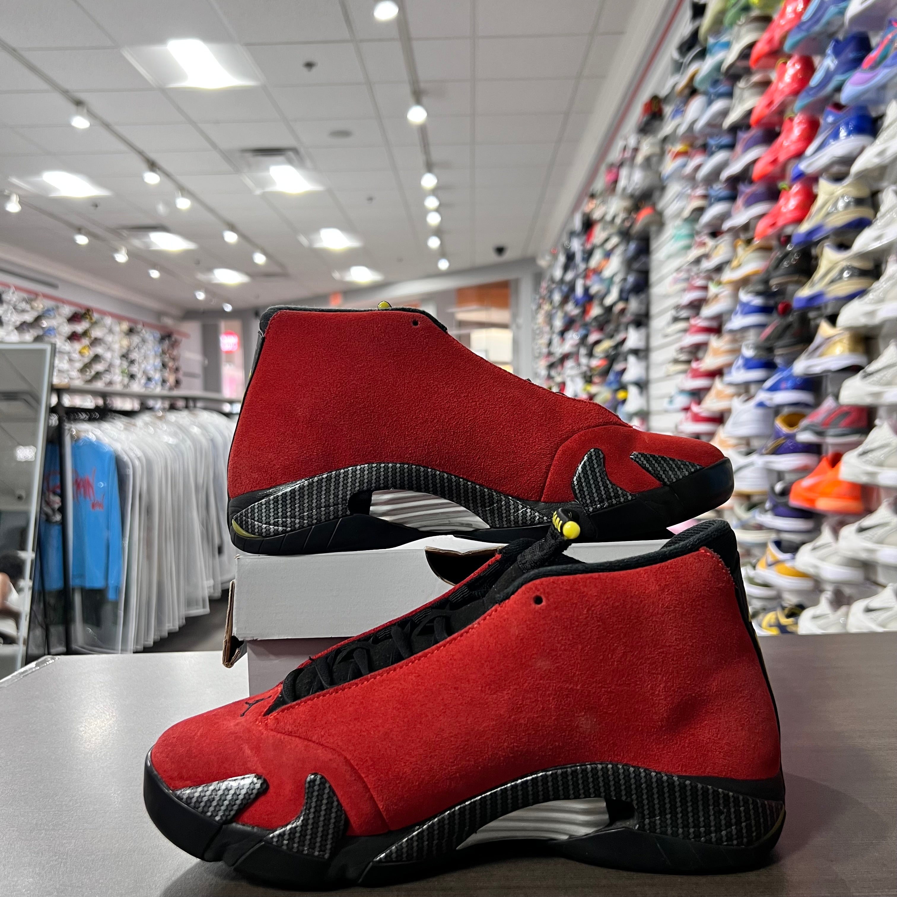 Jordan Retro 14 Mens Ferrari (Lightly Worn+Repalcement Box)