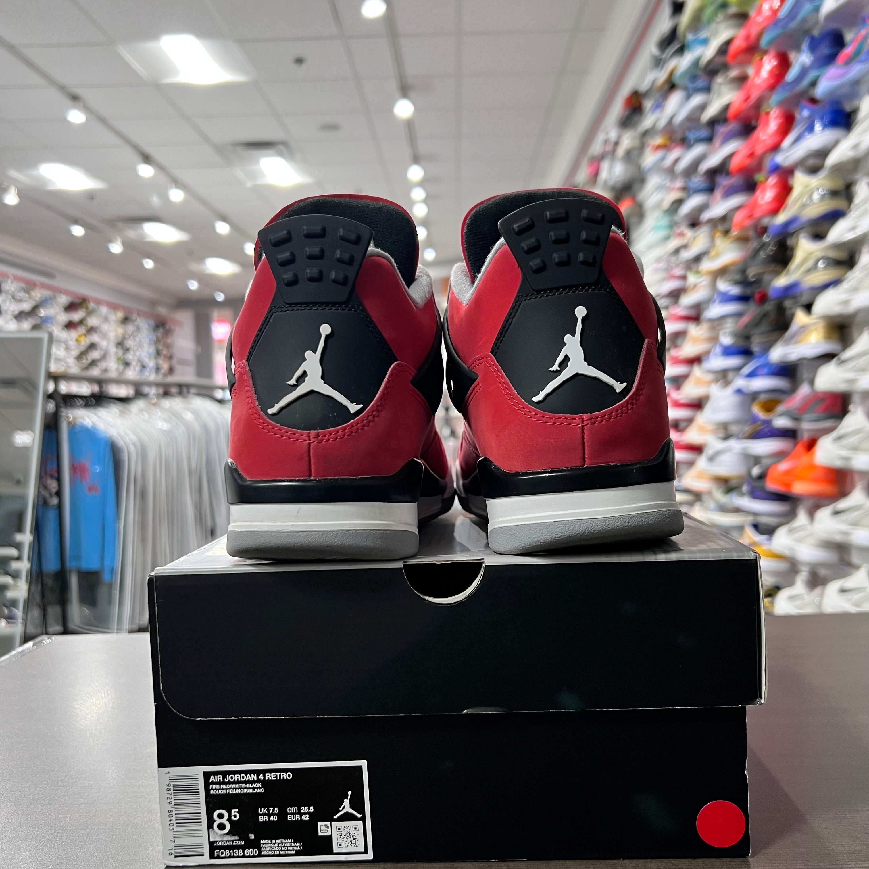Jordan Retro 4 Mens Toro Bravo (Lightly Worn)