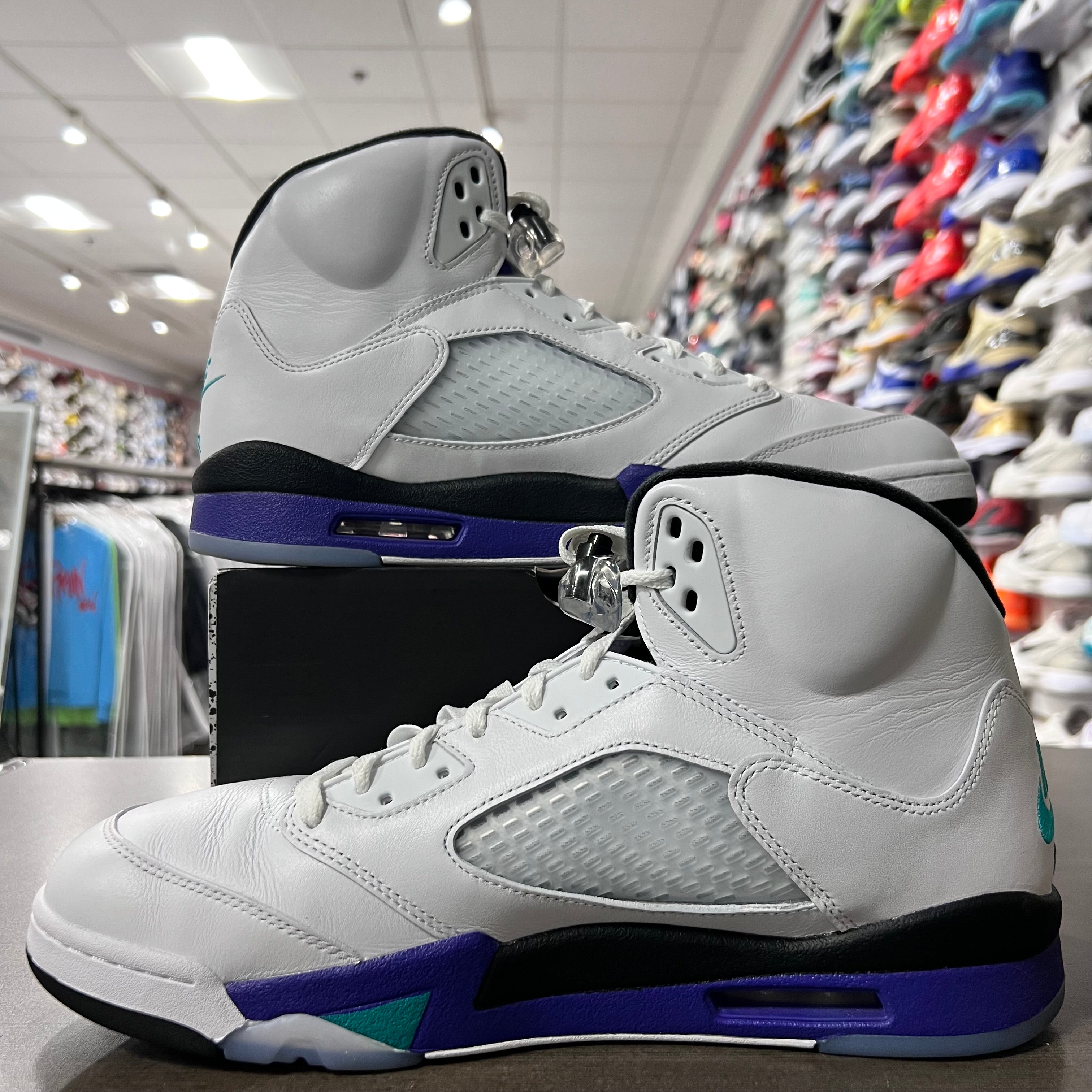 Jordan Retro 5 Mens Grape (Lightly Worn)