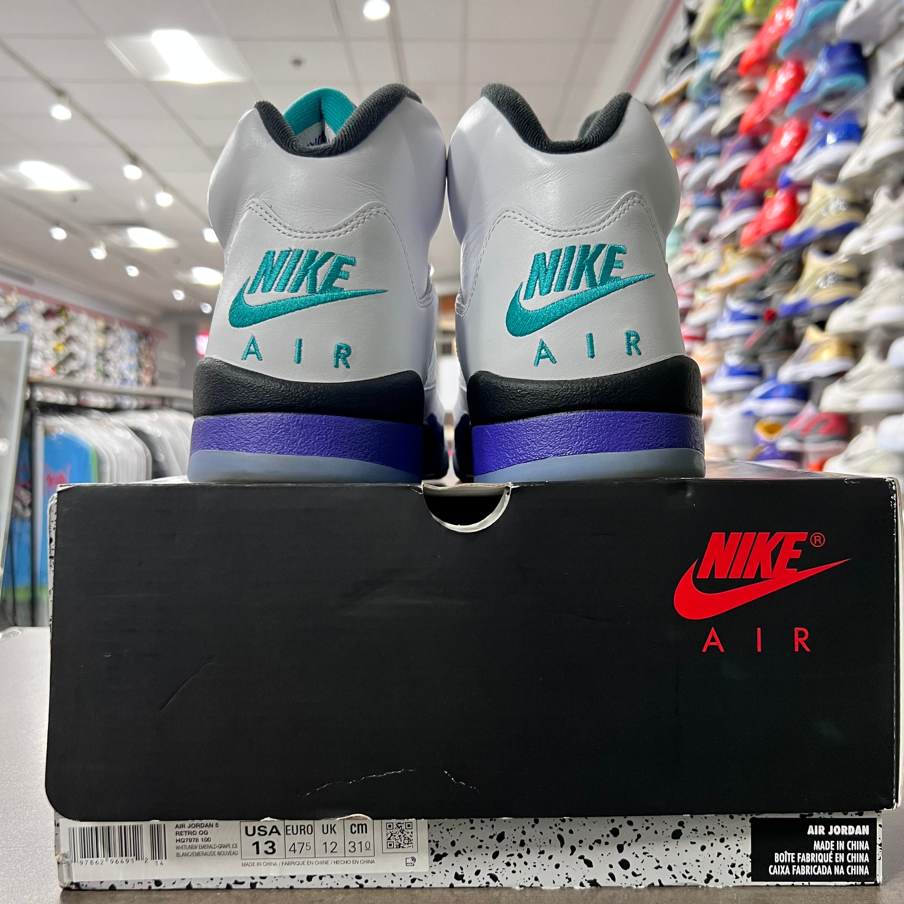 Jordan Retro 5 Mens Grape (Lightly Worn)