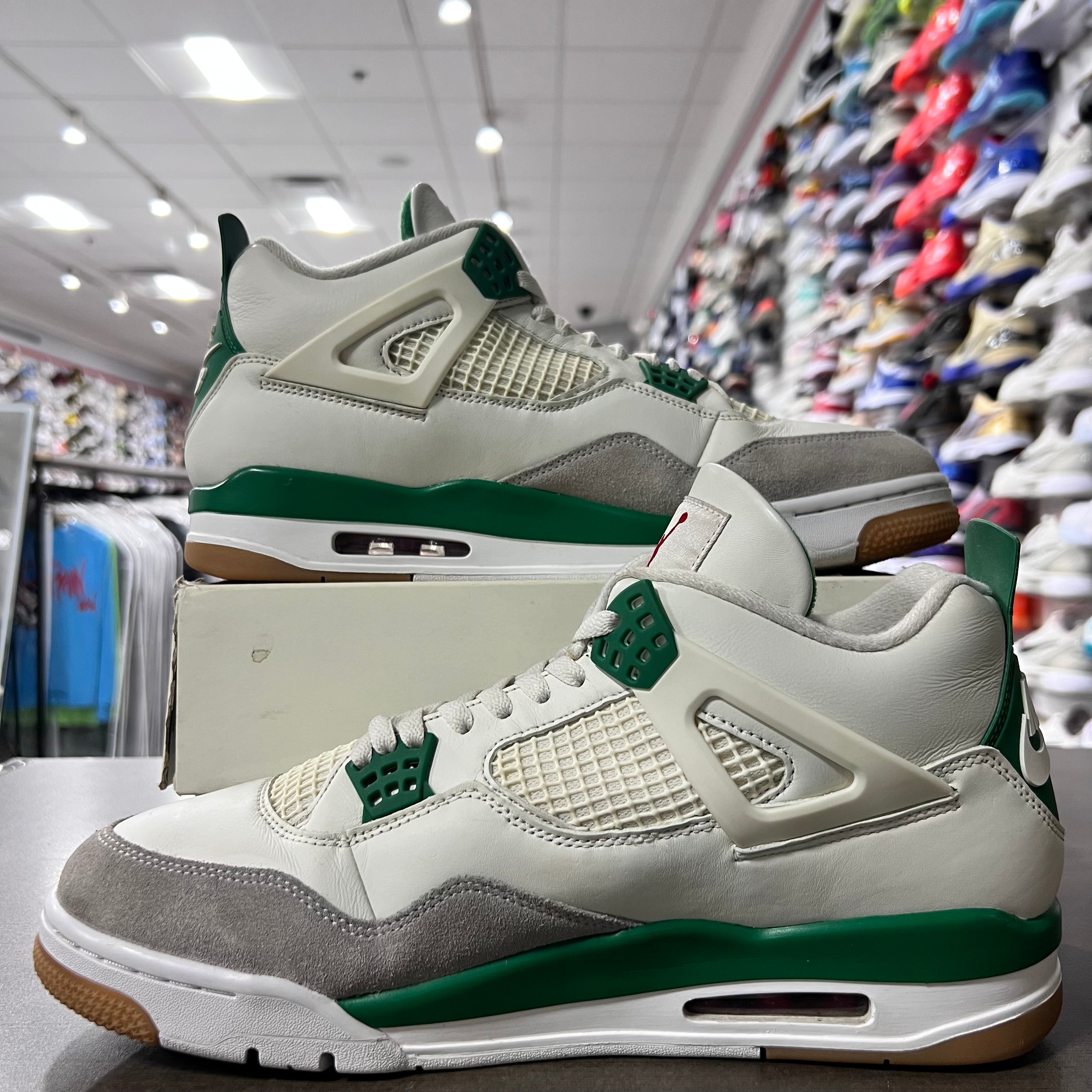 Jordan Retro 4 Mens Pine Green SB (Lightly Worn)