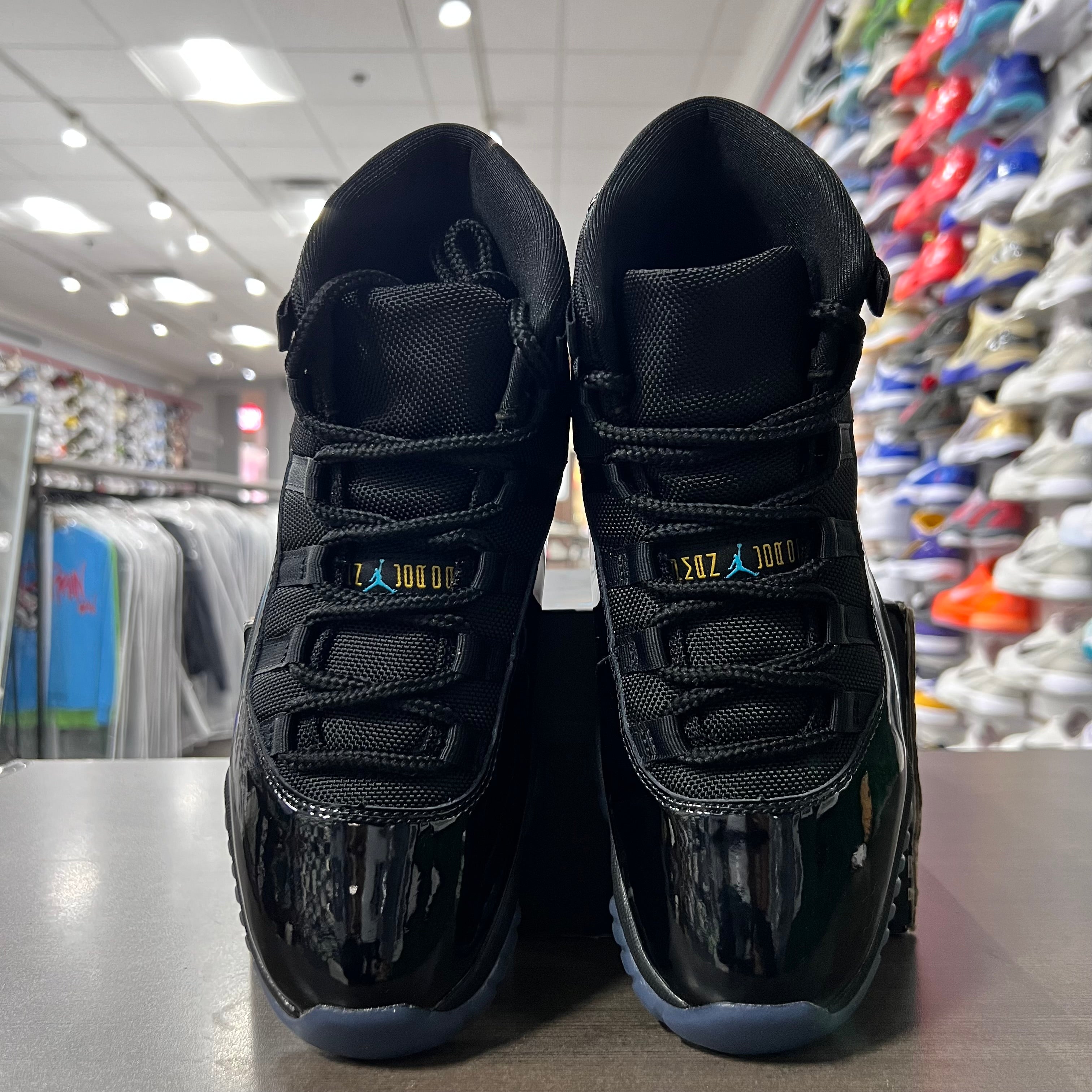 Jordan Retro 11 Mens Gamma (Lightly Worn)