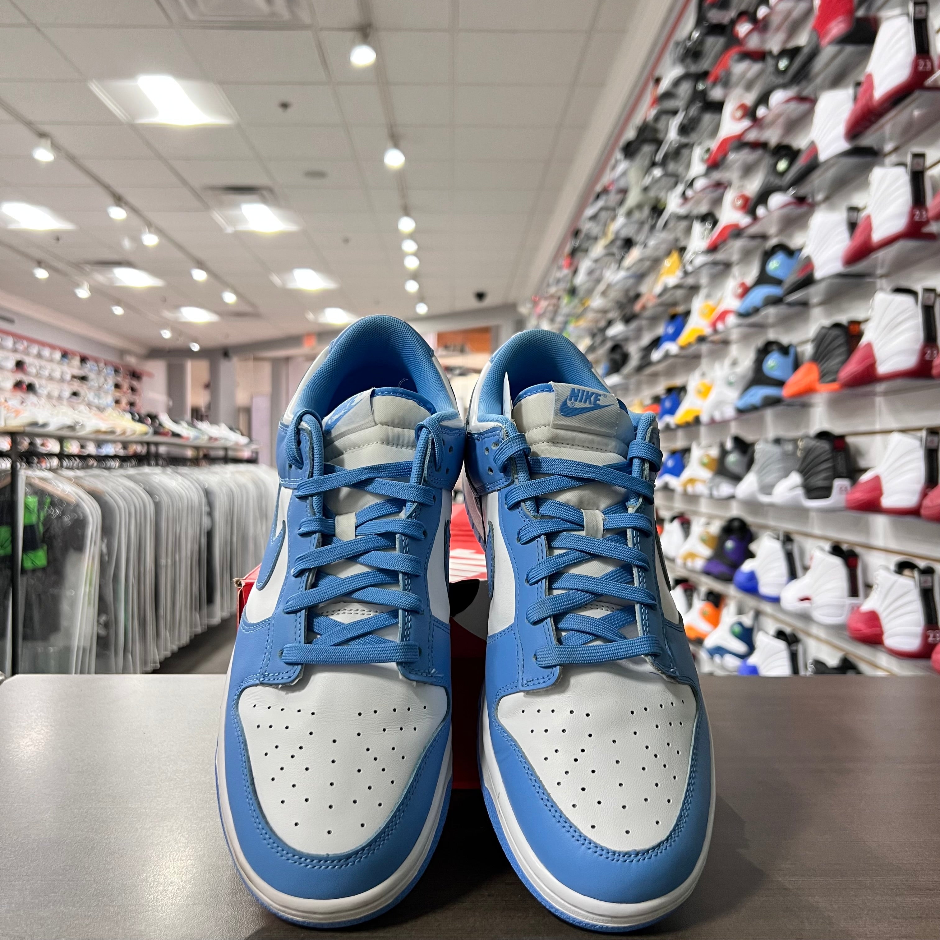 Nike Dunk Low Mens Unc (Lightly Worn)