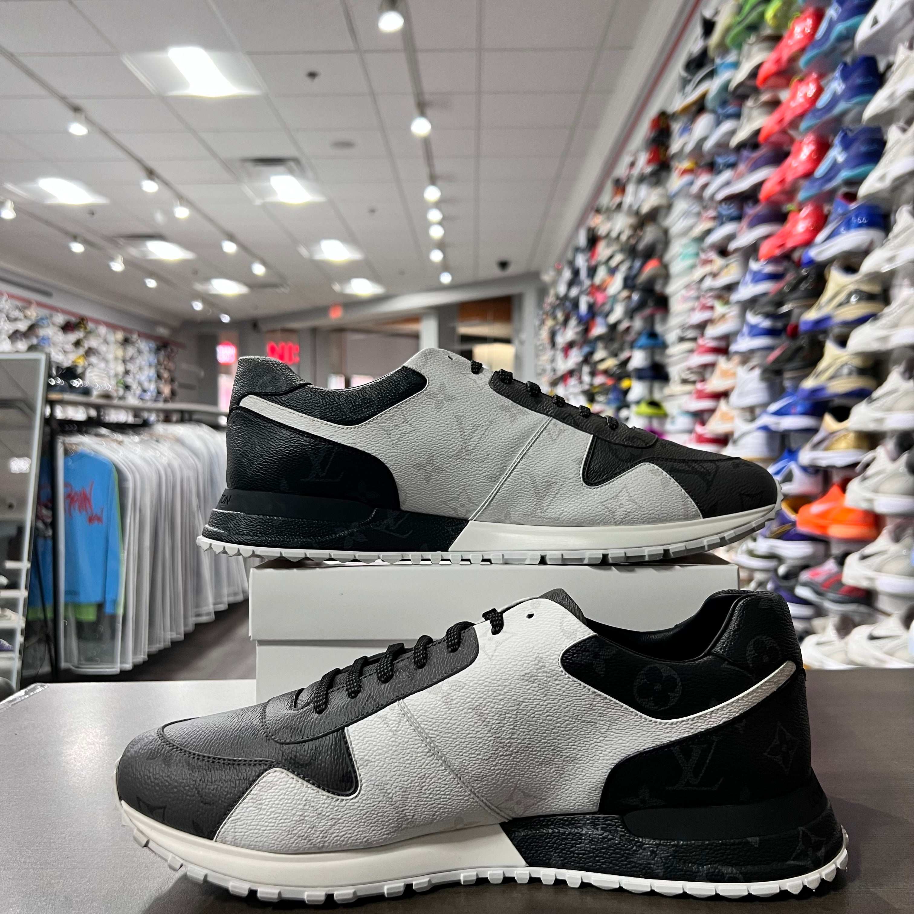 Louis Vuitton Run Away Sneaker White/Black/Grey Monogram (Lightly Worn+Replacement Box)