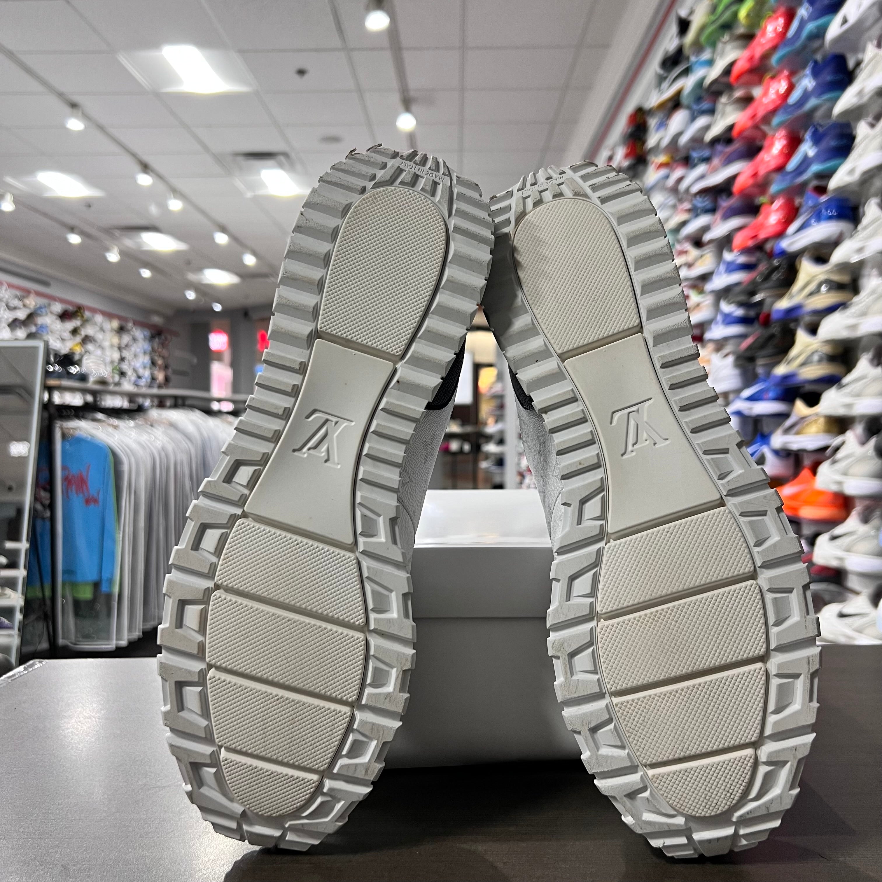 Louis Vuitton Run Away Sneaker White/Black/Grey Monogram (Lightly Worn+Replacement Box)