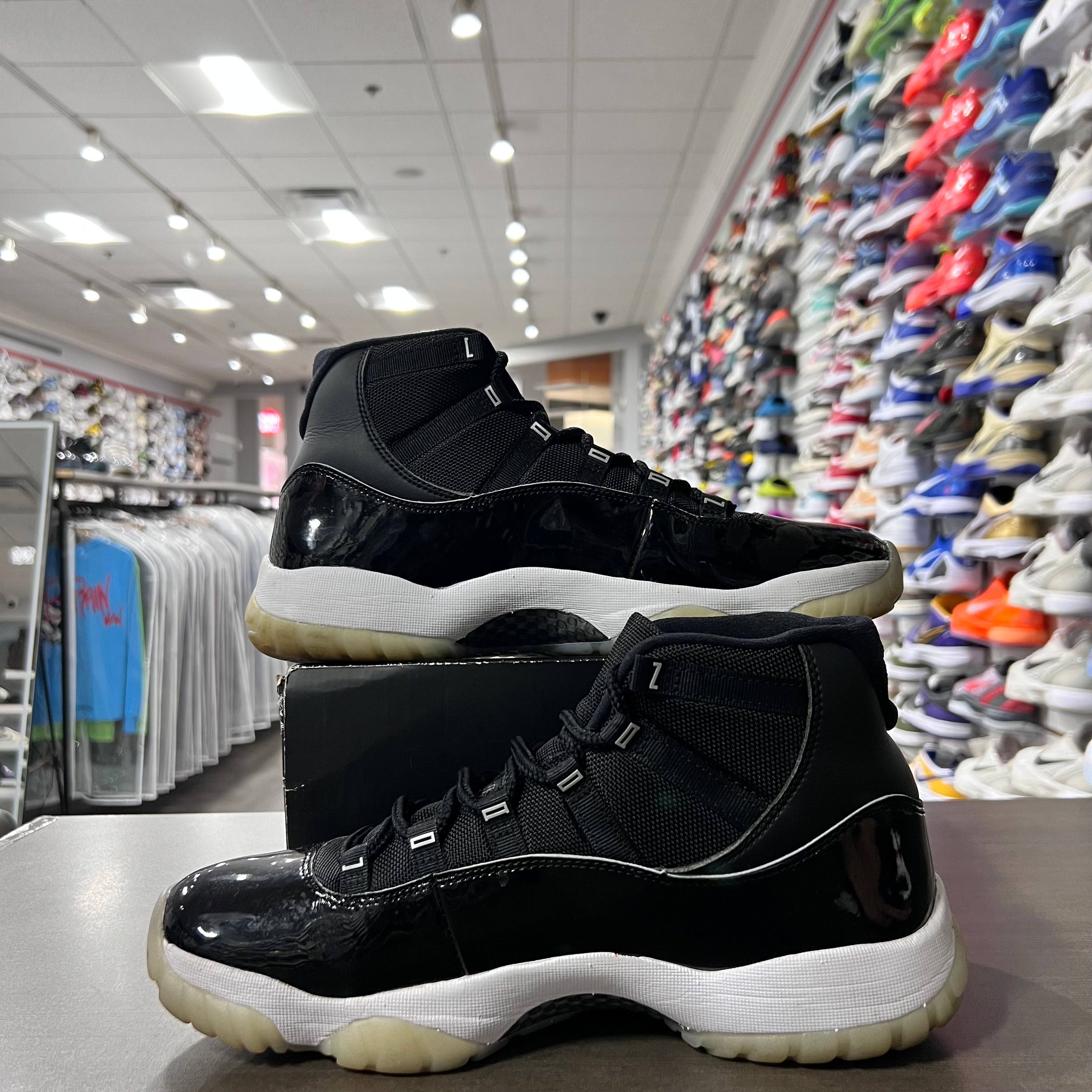 Jordan Retro 11 Mens Jubilee (Lightly Worn)