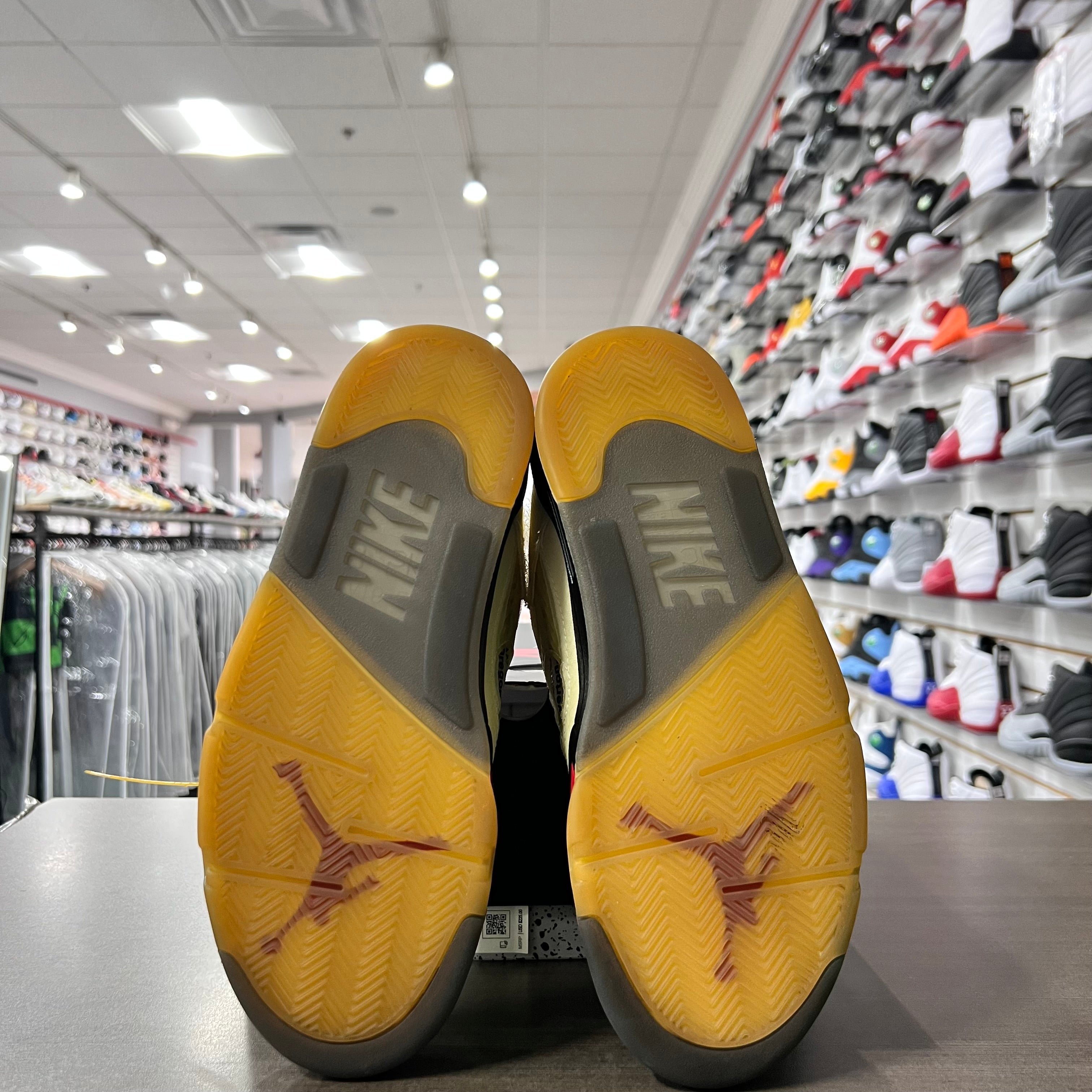 Jordan Retro 5 Mens Off White Sail (Lightly Worn)