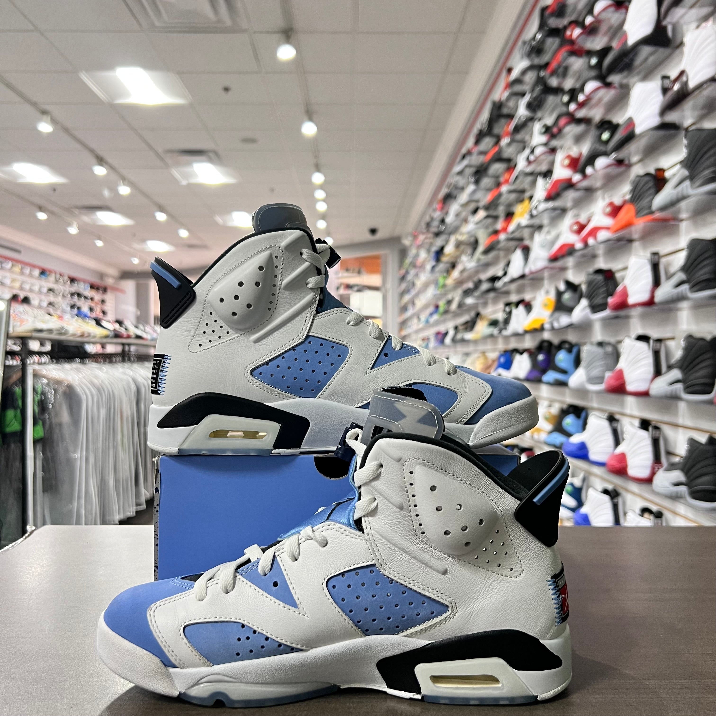 Jordan Retro 6 Mens UNC White (Lightly Worn)