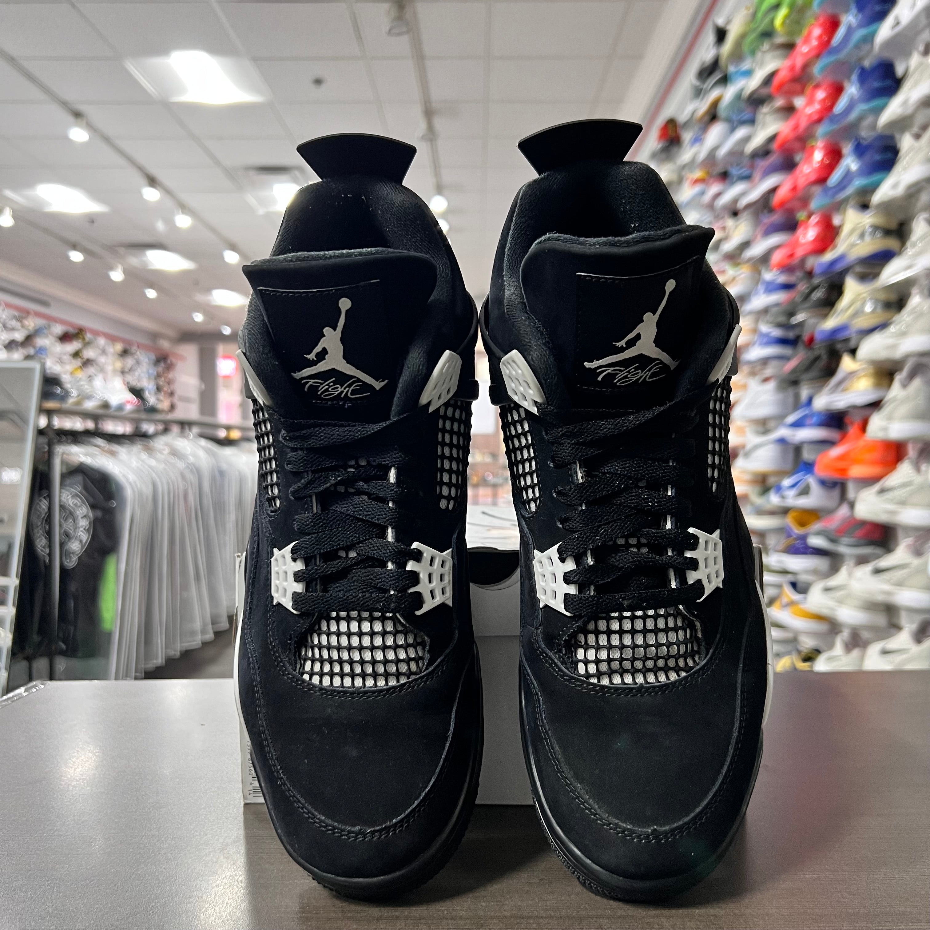 Jordan Retro 4 Mens White Thunder (Lightly Worn)
