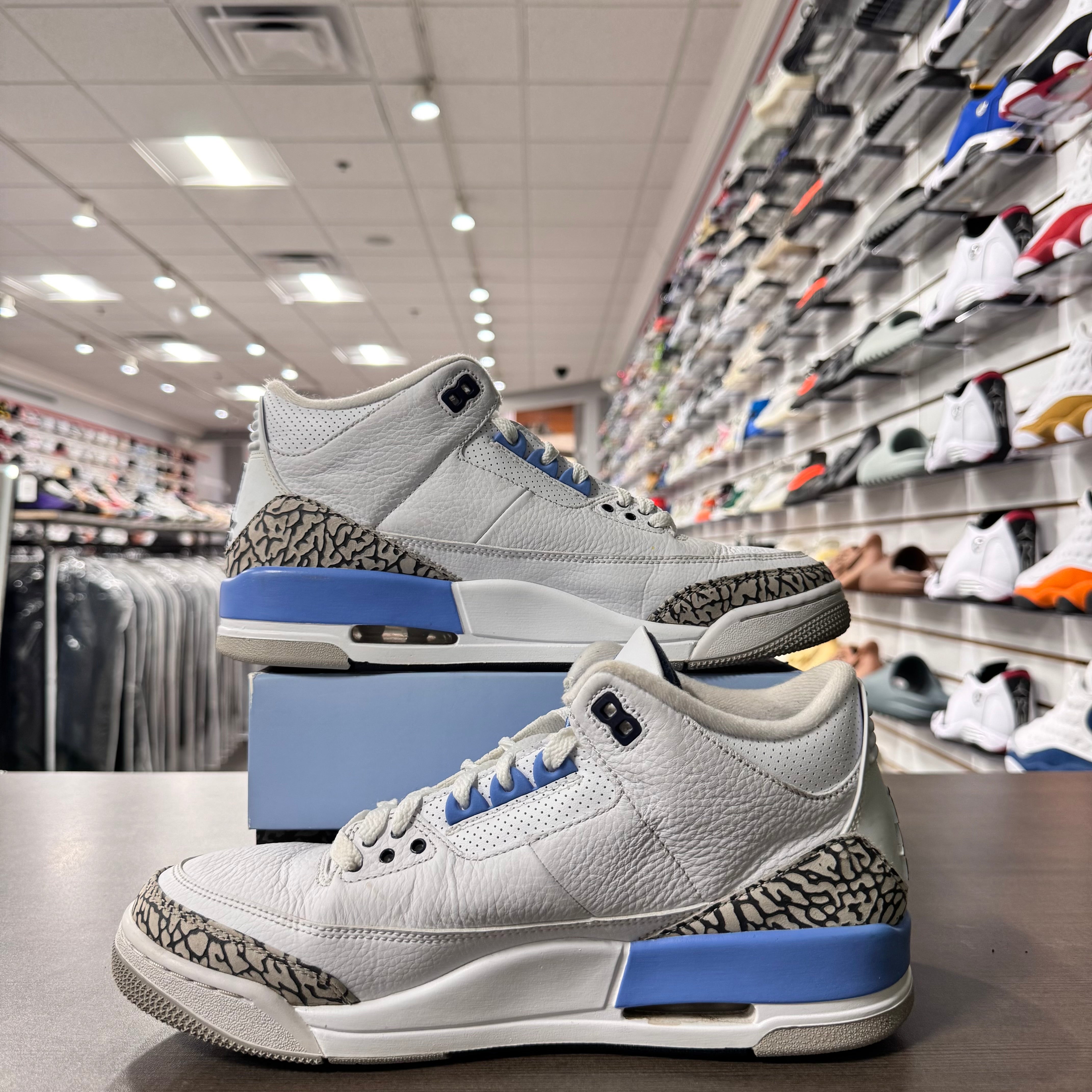 Jordan Retro 3 Mens UNC (Lightly Worn)