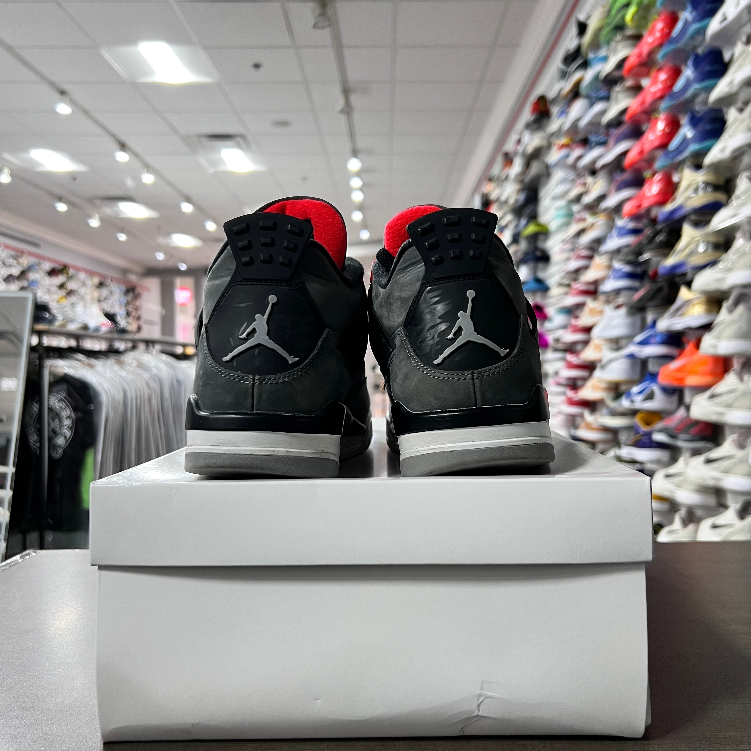 Jordan Retro 4 Mens Infrared (Lightly Worn)