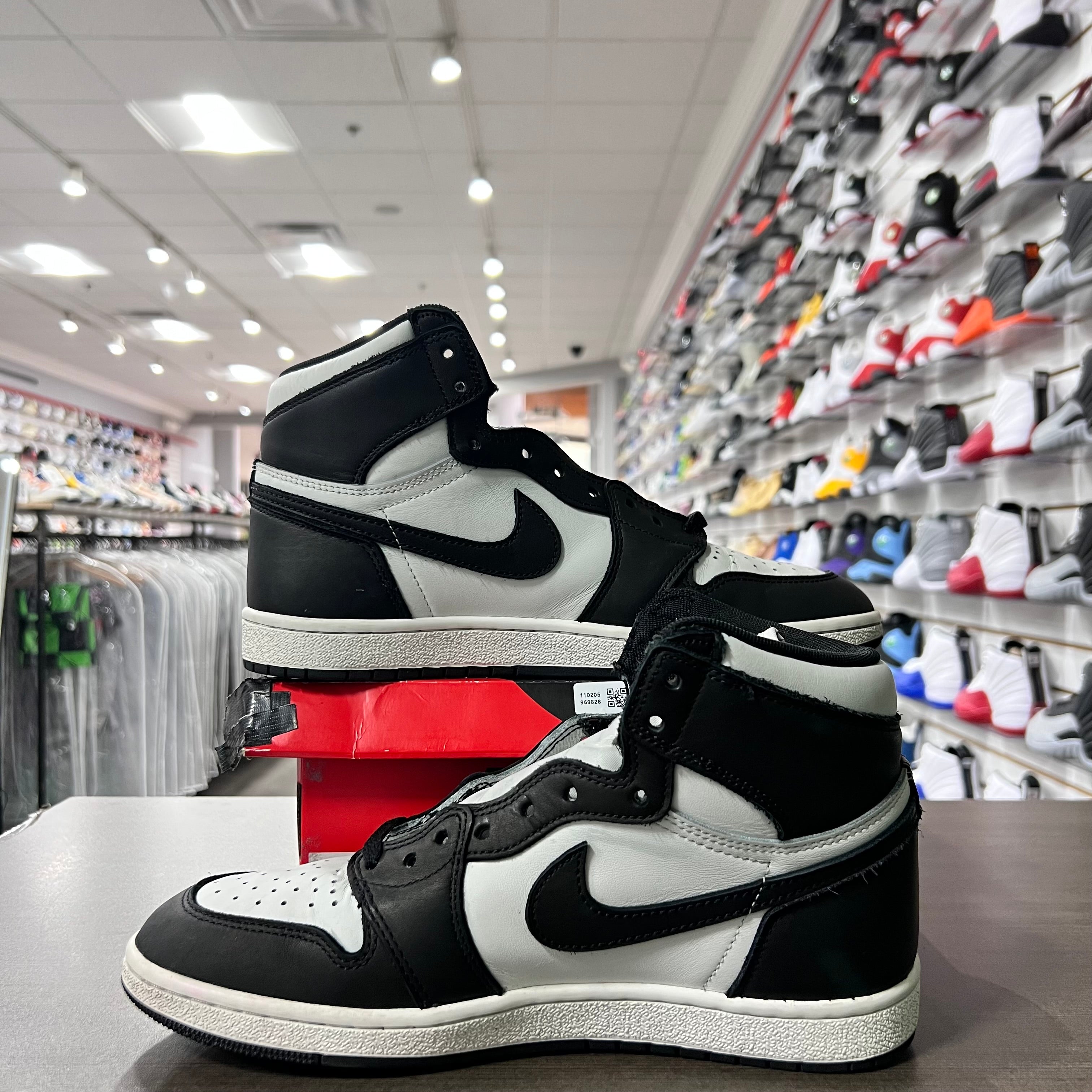 Jordan Retro 1 High 85 Mens Black White (Lightly Worn)