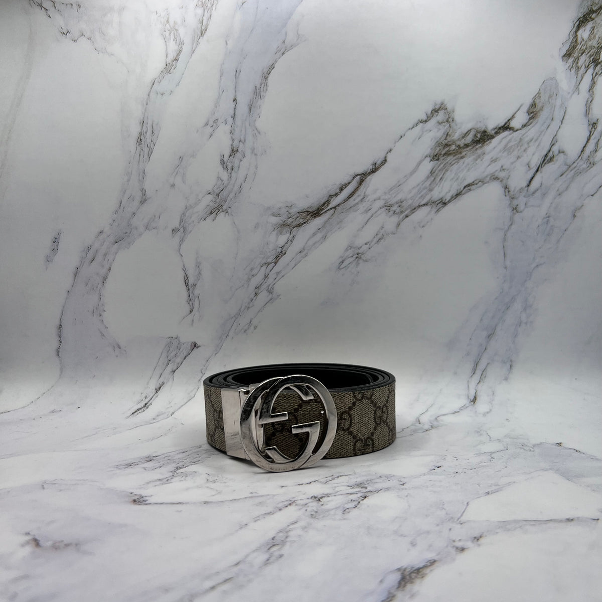 Gucci Belt Reversible GG Buckle (Lightly Worn)