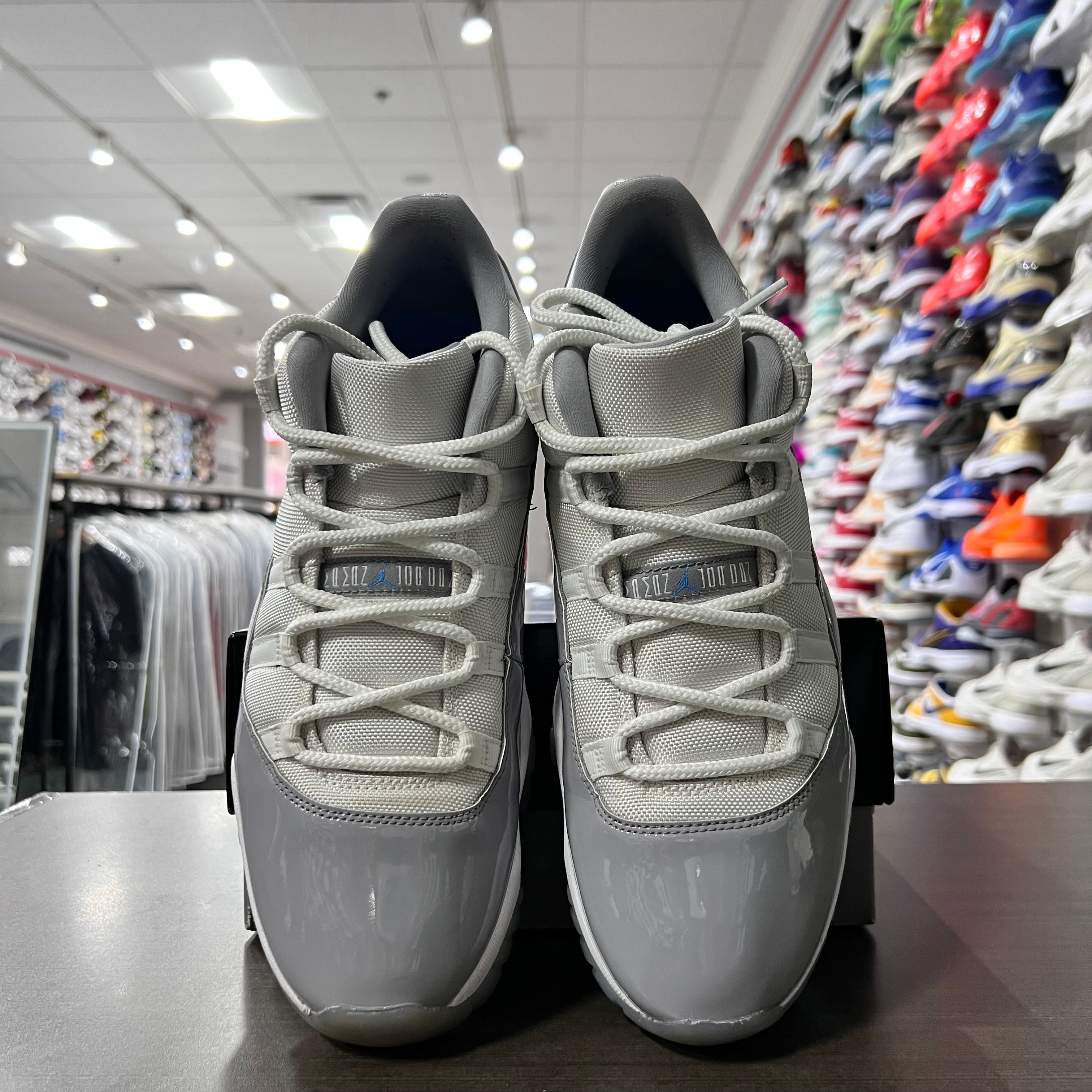 Jordan Retro 11 Low Mens Cement Grey (Lightly Worn)