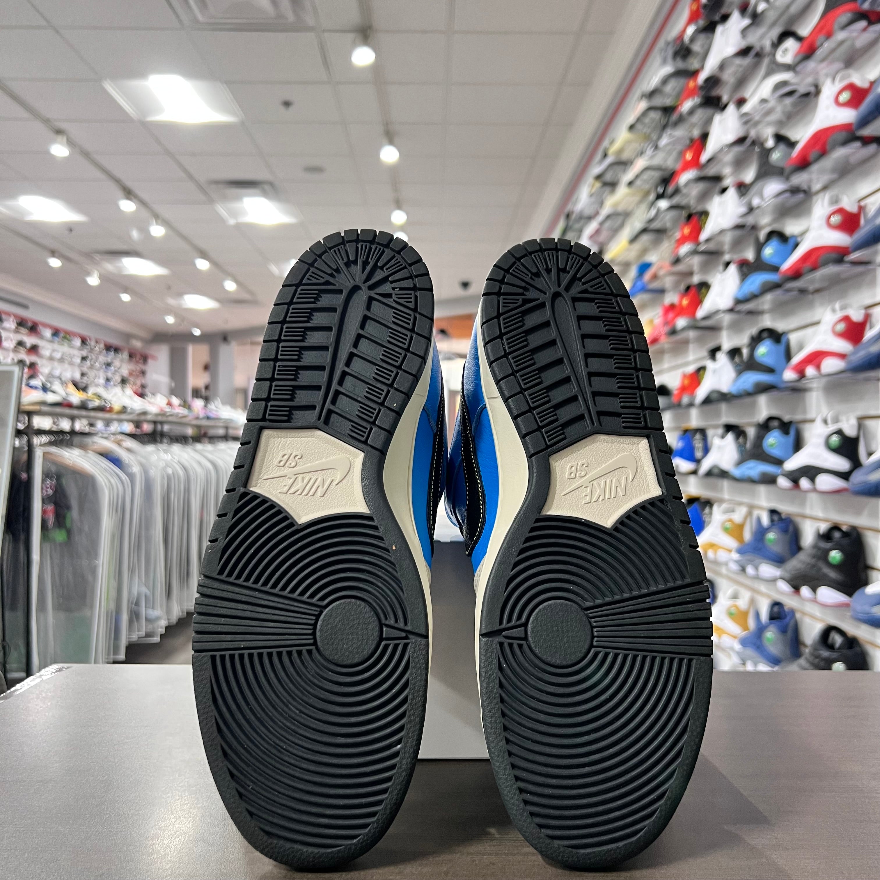 Nike SB Dunk Low Mens Instant Skateboards (Lightly Worn + Replacement Box)