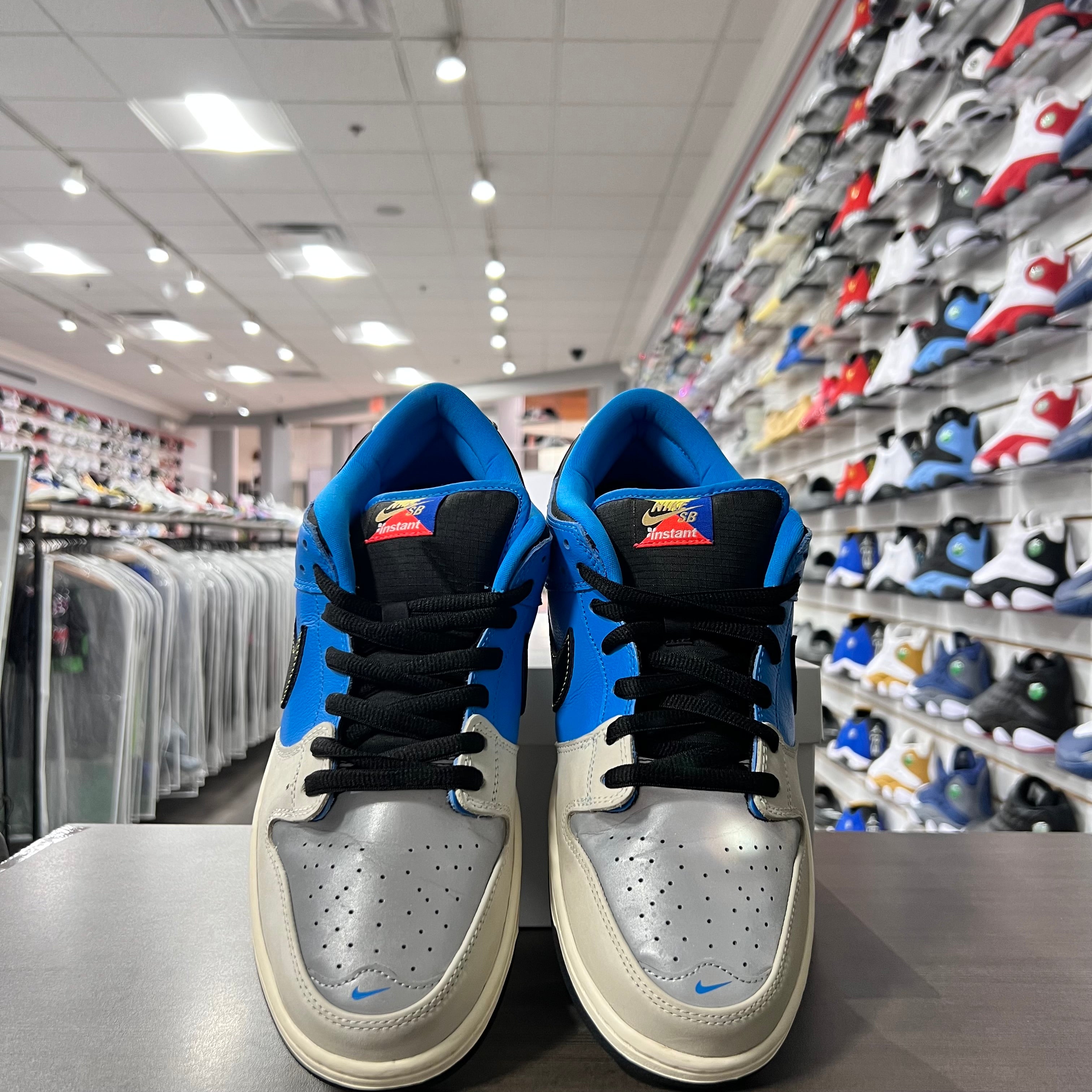 Nike SB Dunk Low Mens Instant Skateboards (Lightly Worn + Replacement Box)