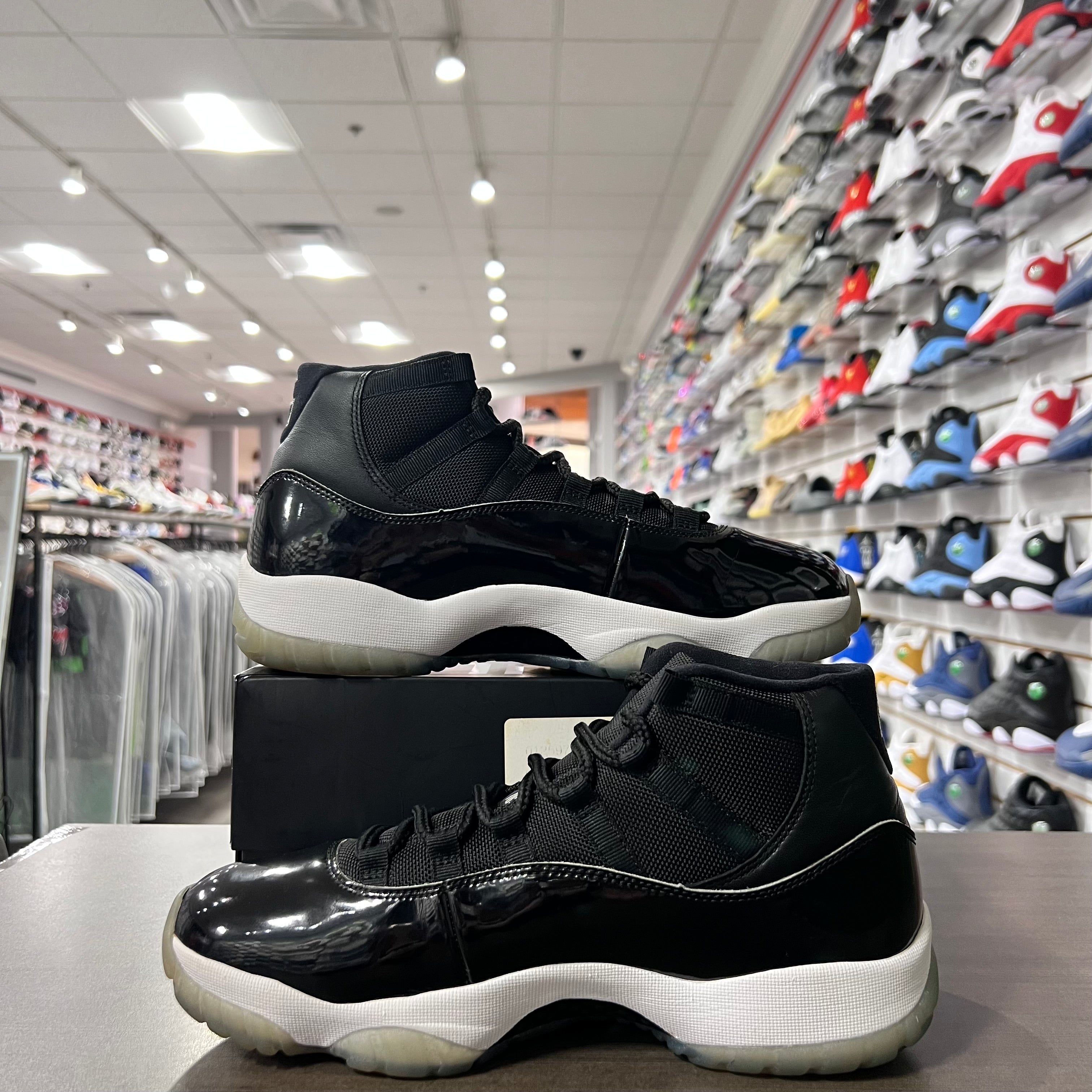 Jordan Retro 11 Mens Space Jam (Lightly Worn)
