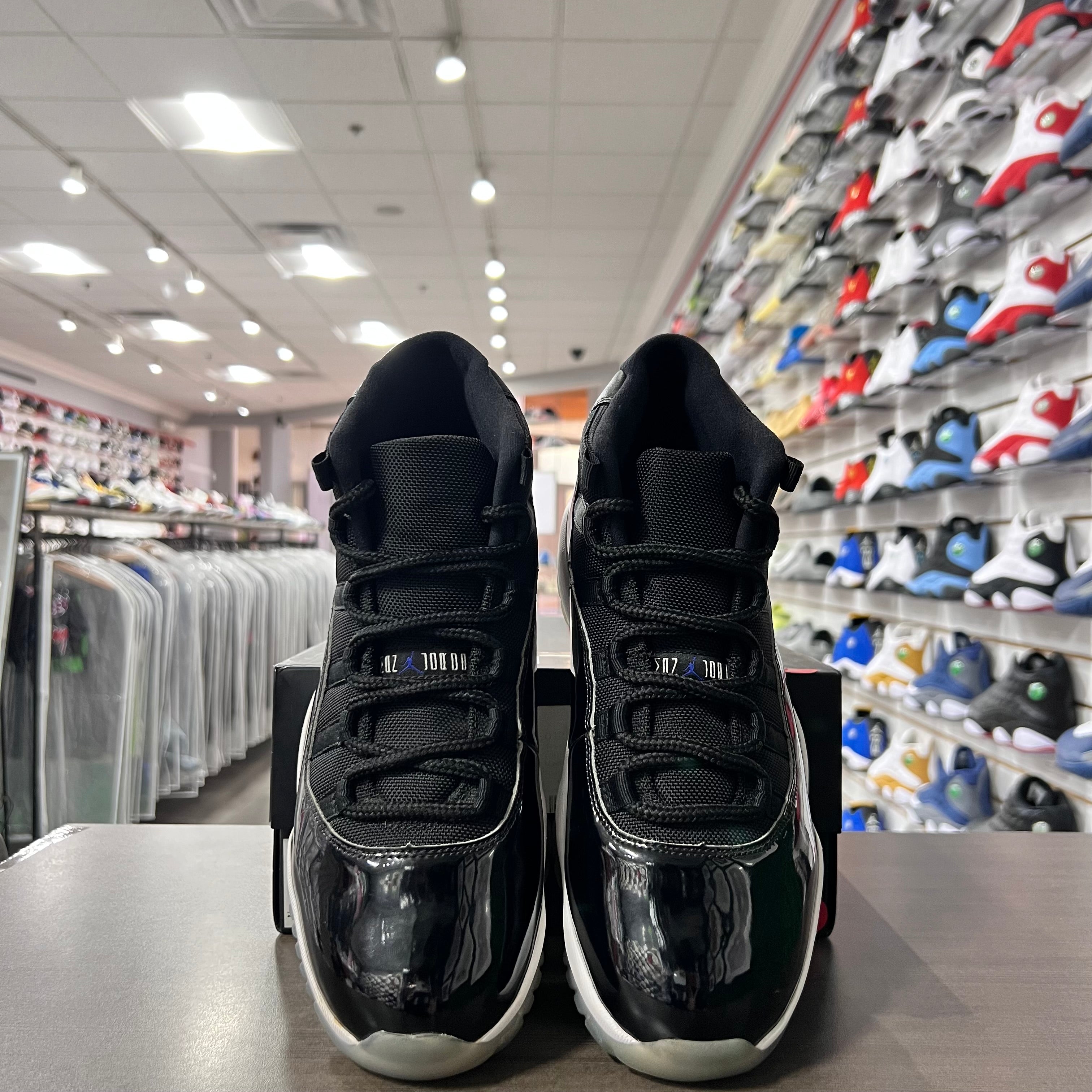 Jordan Retro 11 Mens Space Jam (Lightly Worn)